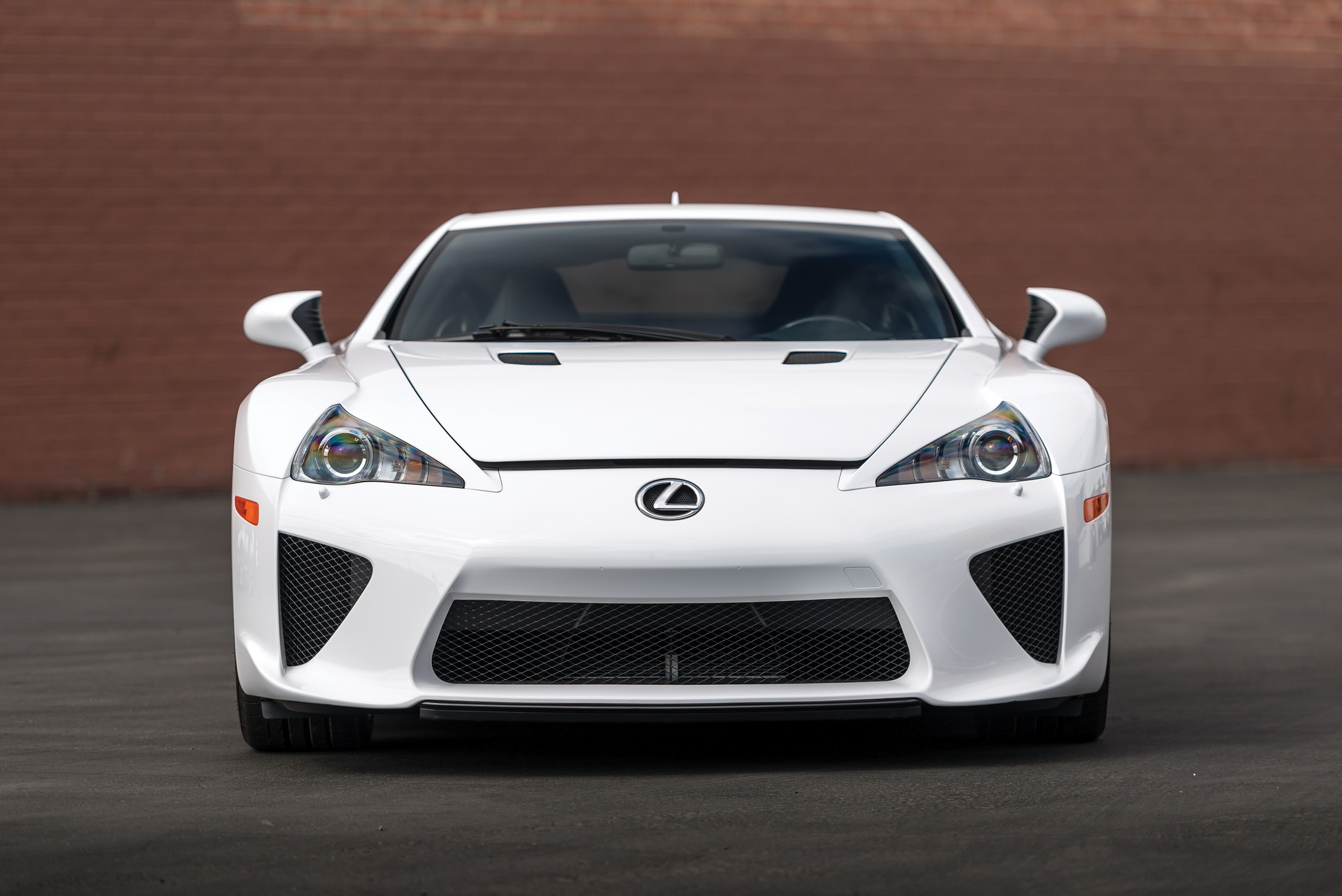 2012-lexus-lfa-4 You Can Still Get A Practically New Lexus LFA With Just 120 Miles