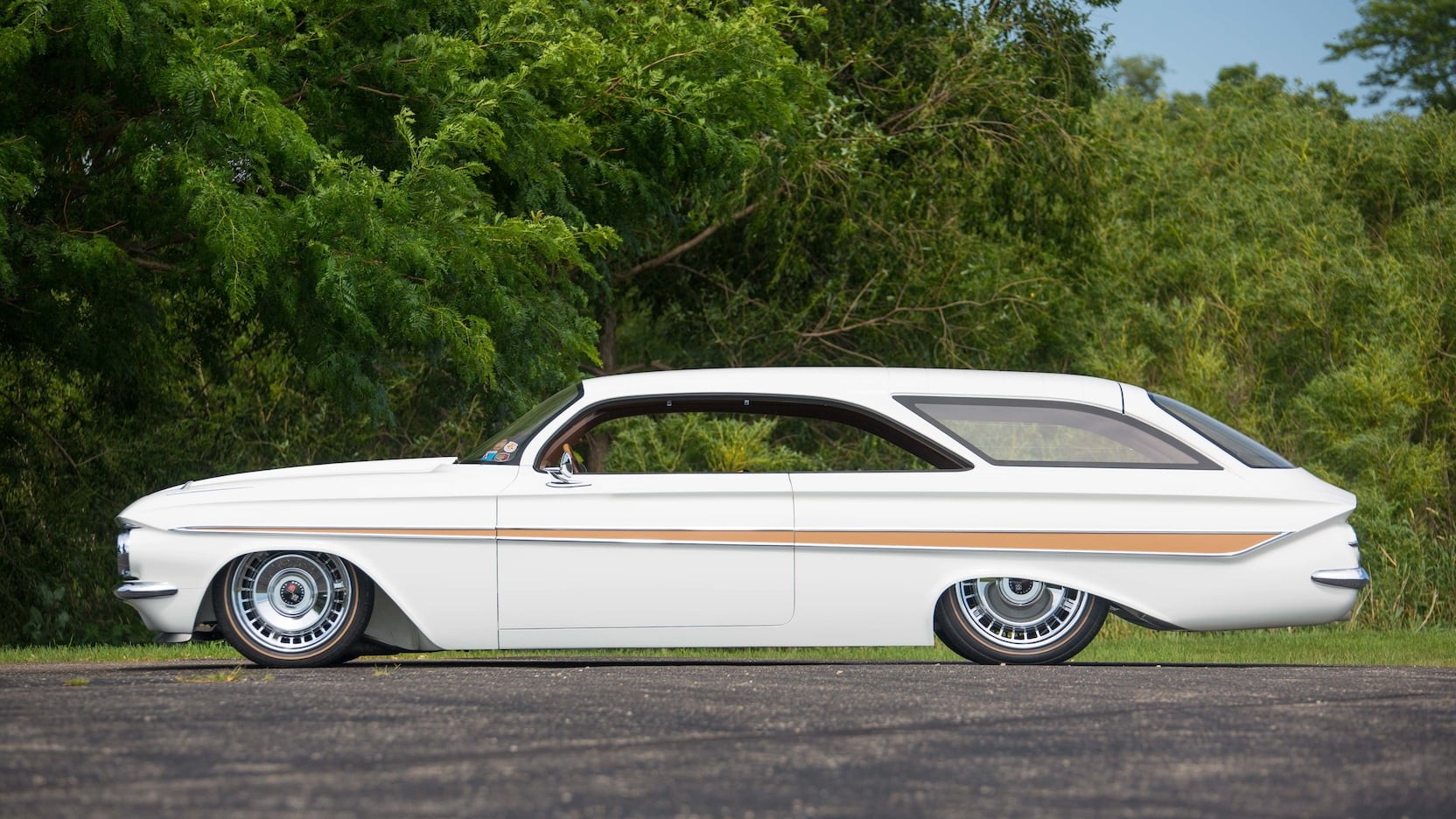 Chevrolet-Impala-Restomod-2 This 1961 Chevrolet Impala Restromod Isn’t Your Typical Wagon