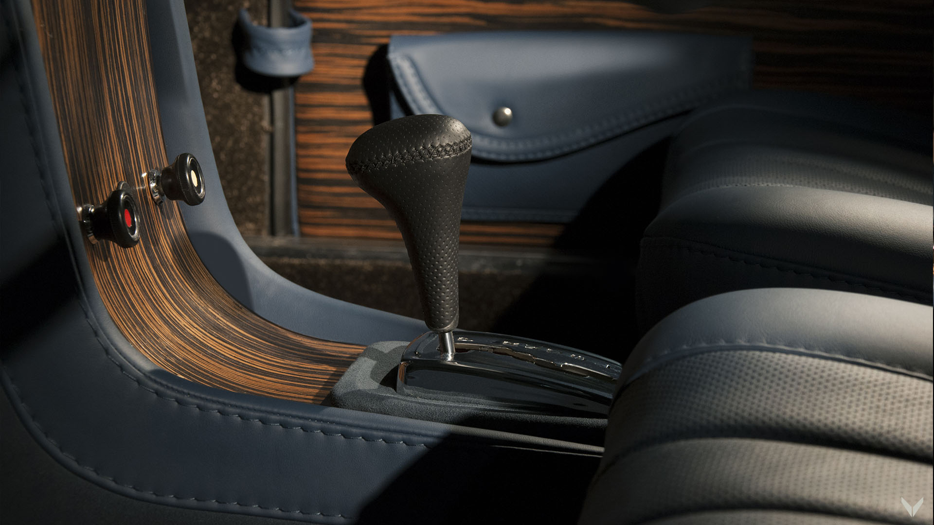 1970_mercedes_benz_250_ce_16 copy Vilner Restored A 1970 Mercedes 250 CE Using Pieces Of A Riva Boat