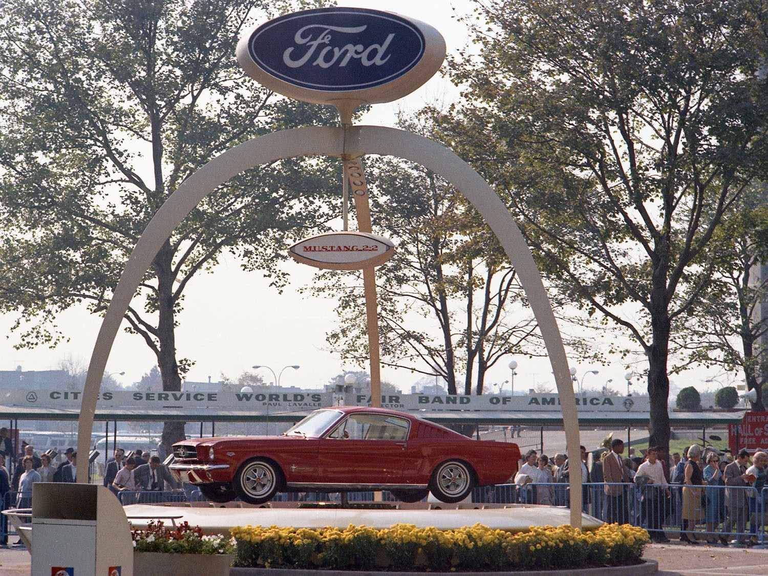 Ford-Mustang-2 Ford Unveils The 10 Millionth Mustang, Has 296 HP More Than The Original