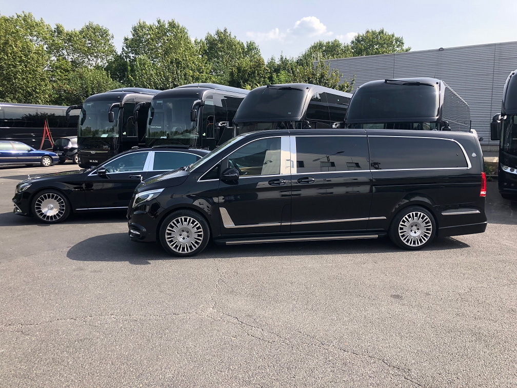 mercedes-v-class-maybach-edition-tuning-5 French Coach Limo Service Offers Rides In Maybach Edition Mercedes V-Class