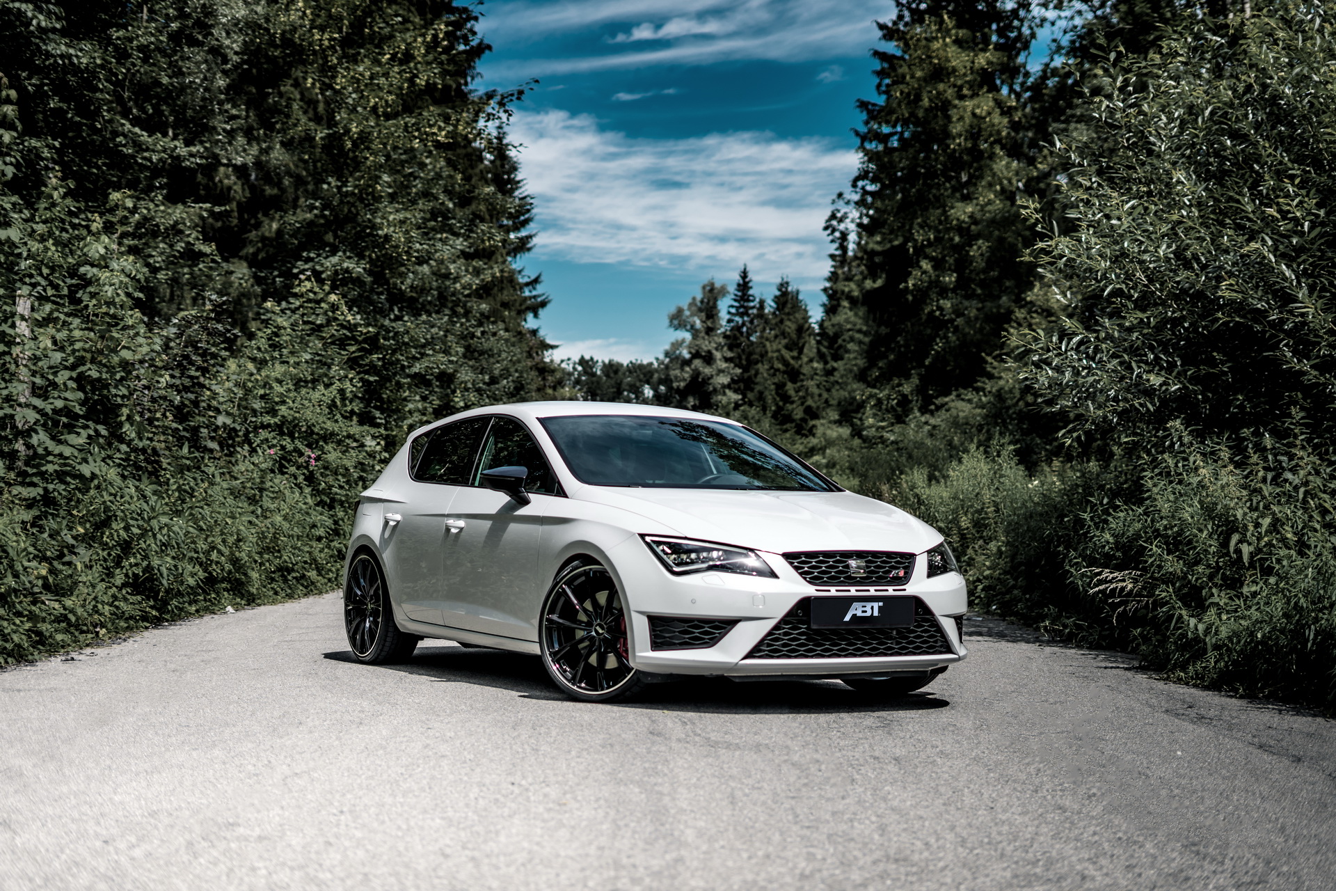 seat-leon-cupra-abt-tuning-9 ABT’s 370PS Seat Leon Cupra Can Mix It With RS3s And A45 AMGs