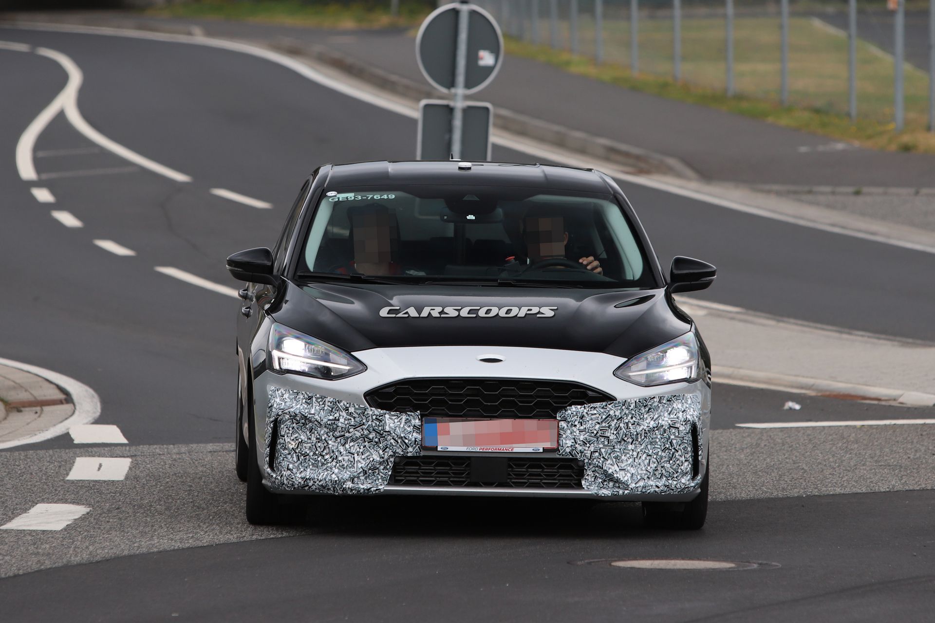 Ford-Focus-ST-Spy-Shots-18 Hey You! Drop The Camo, We Know You’re The 2019 Ford Focus ST