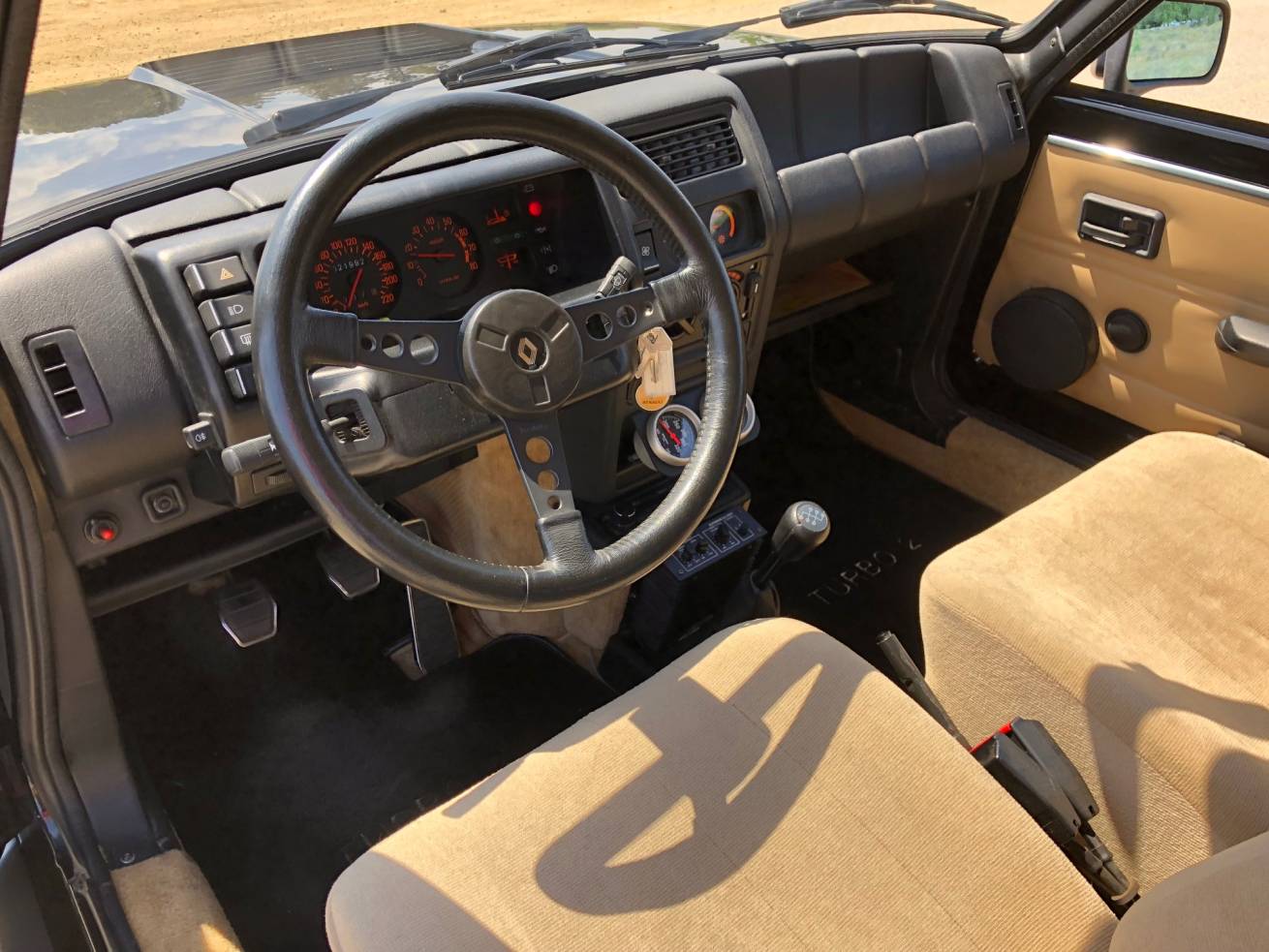 1985-renault-r5-turbo-2-evo-bat-auction-55 1985 Renault R5 Turbo 2 Evo Will Help You Make A French Connection