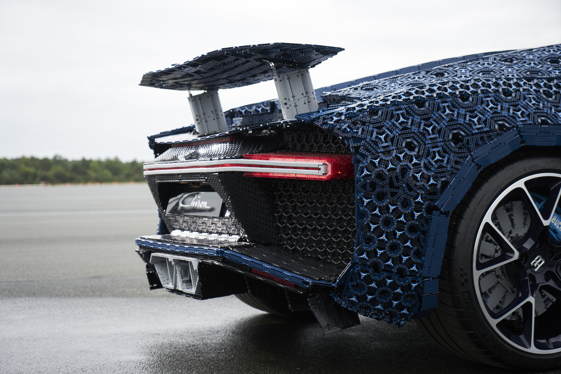 lego-bugatti-chiron-25 Lego Built A Life-Size Bugatti Chiron That You Can Actually Drive