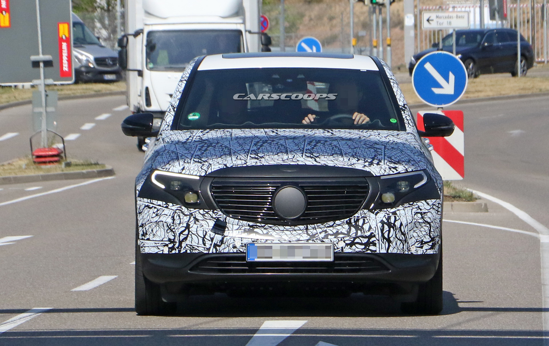 mercedes-eq-c-major-camo-drop-1 2020 Mercedes EQC Drops Body Cladding To Reveal Sleek Design