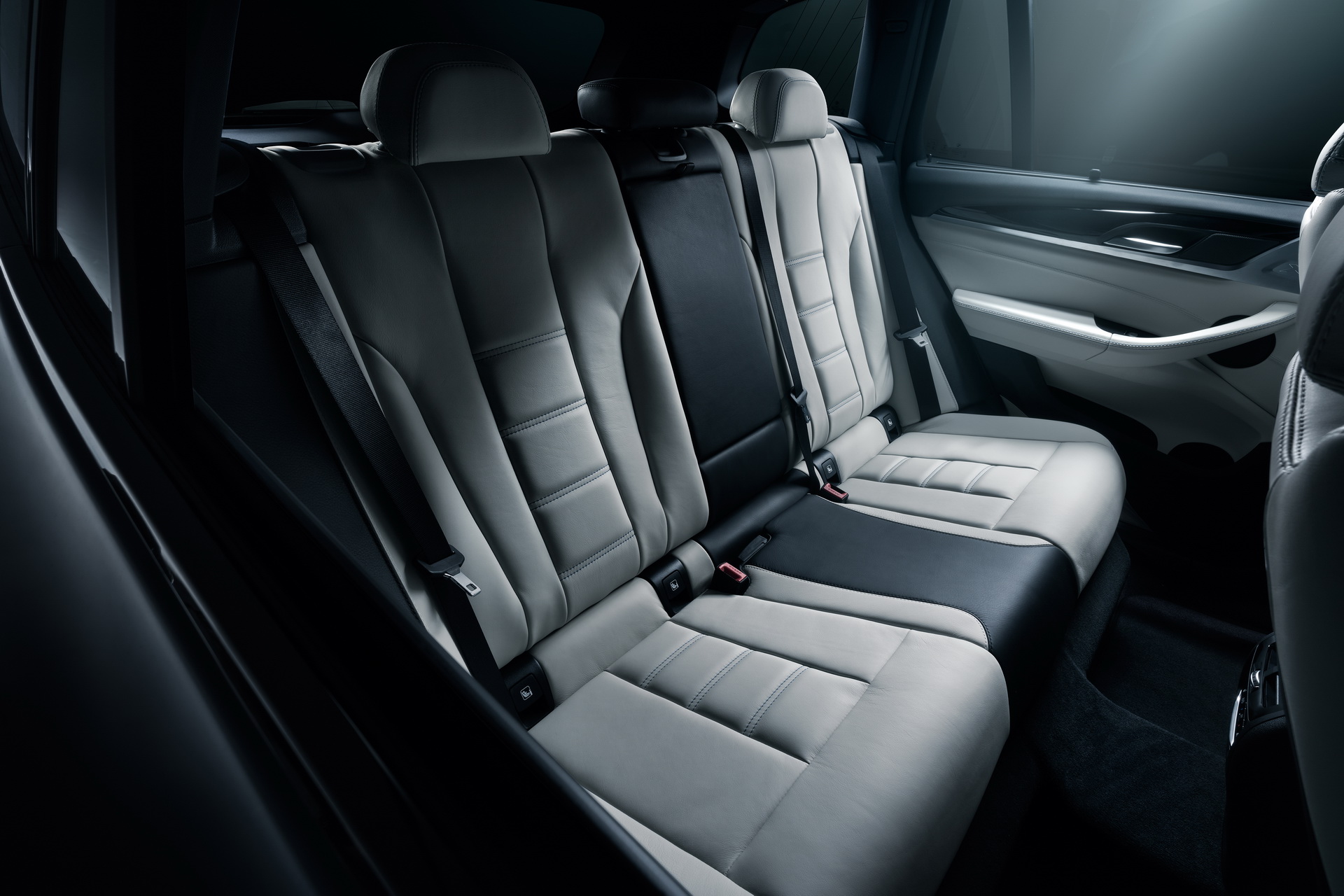 2018_BMW_ALPINA_XD3_06 Alpina Launches New XD3 And XD4 Performance SUVs With 382HP Diesel