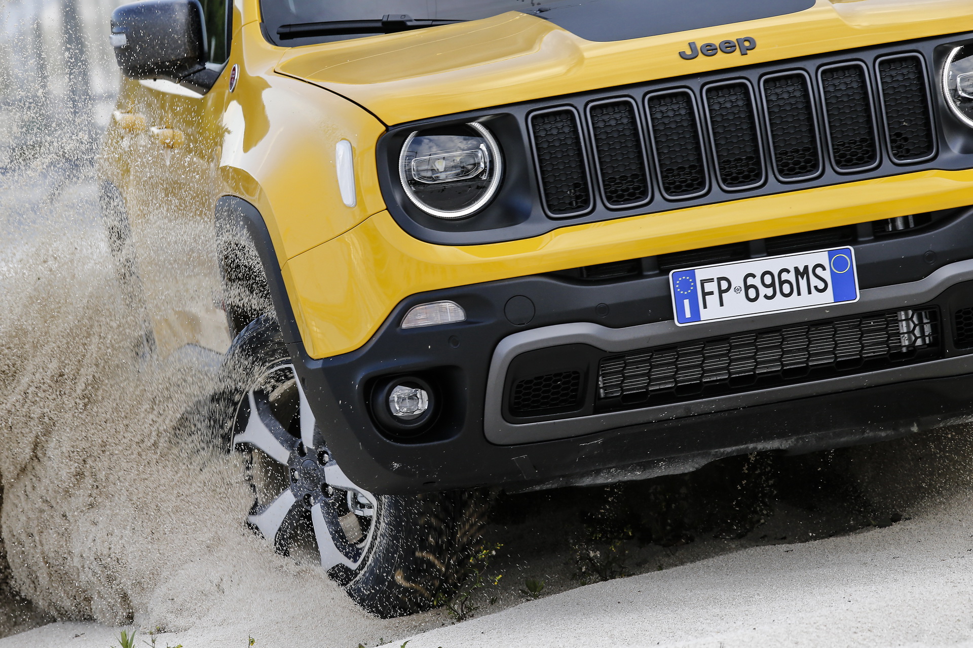 2019-Jeep-Renegade-45 2019 Jeep Renegade: Here’s What The Facelifted Model Costs In The UK