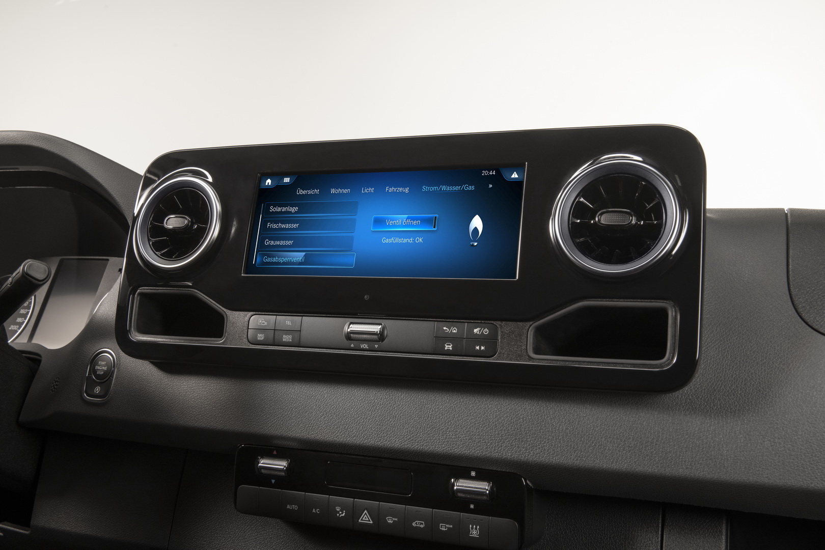 Mercedes-Benz Sprinter Connected Home Mercedes-Benz Unveils Three Camper Van Concepts, Pick Your Favorite