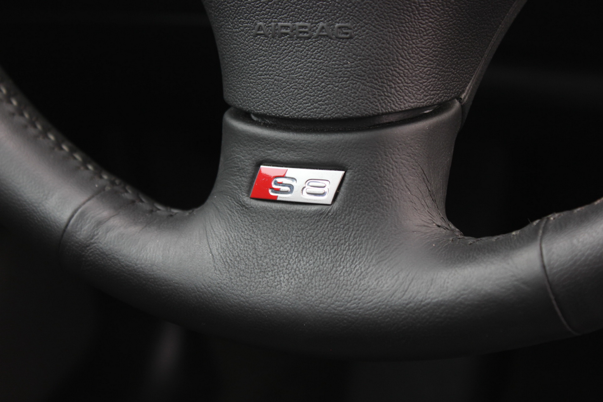 2003-audi-a8l-auction-bat-25 $21k Wasn’t Enough To Secure This Refurbished 2002 Audi A8L