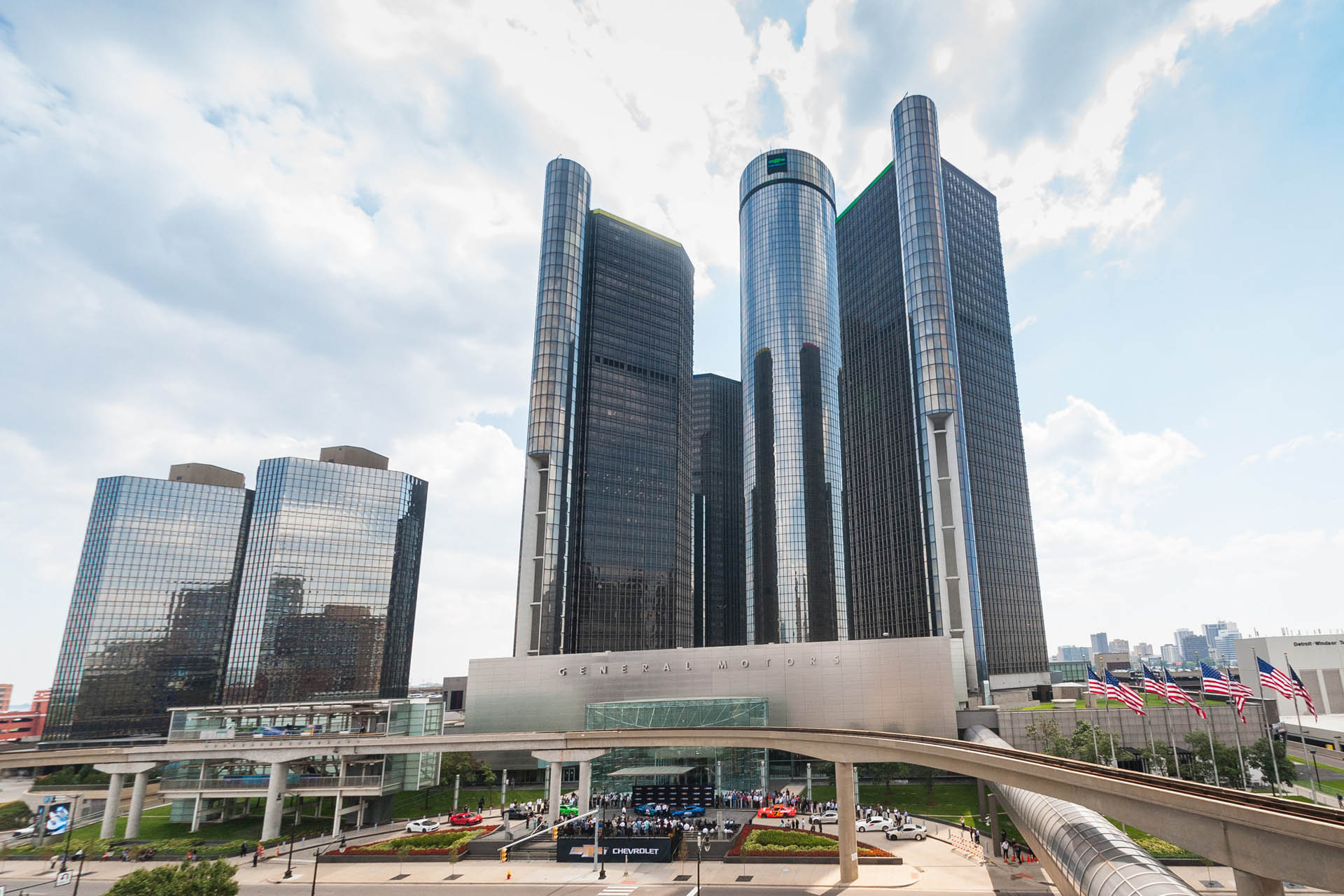 Chevrolet Unveils 2018 Camaro ZL1 NASCAR Cup Race Car GM Hires Trump’s Top Economic Advisor As Trade Tariffs Loom Large