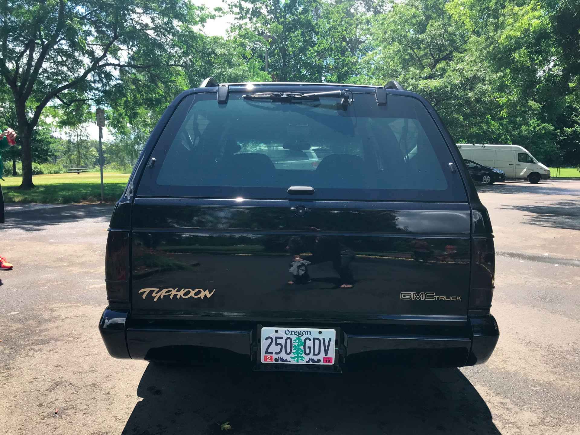 1993-gmc-typhoon-bat-auction-5 GMC Typhoon Turbo AWD Is Your 1990s Sleeper SUV