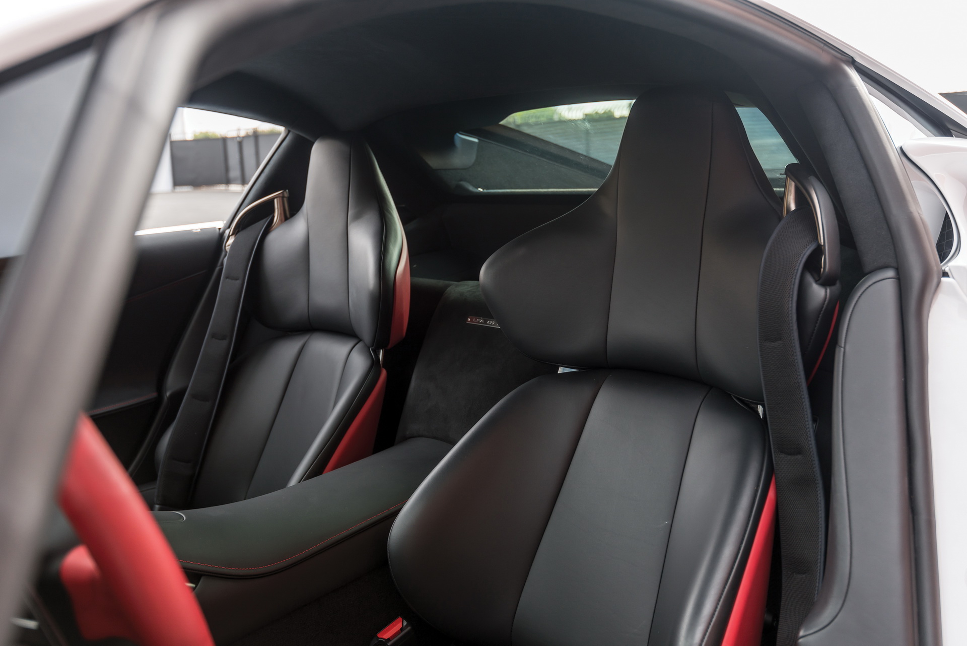 2012-lexus-lfa-28 You Can Still Get A Practically New Lexus LFA With Just 120 Miles