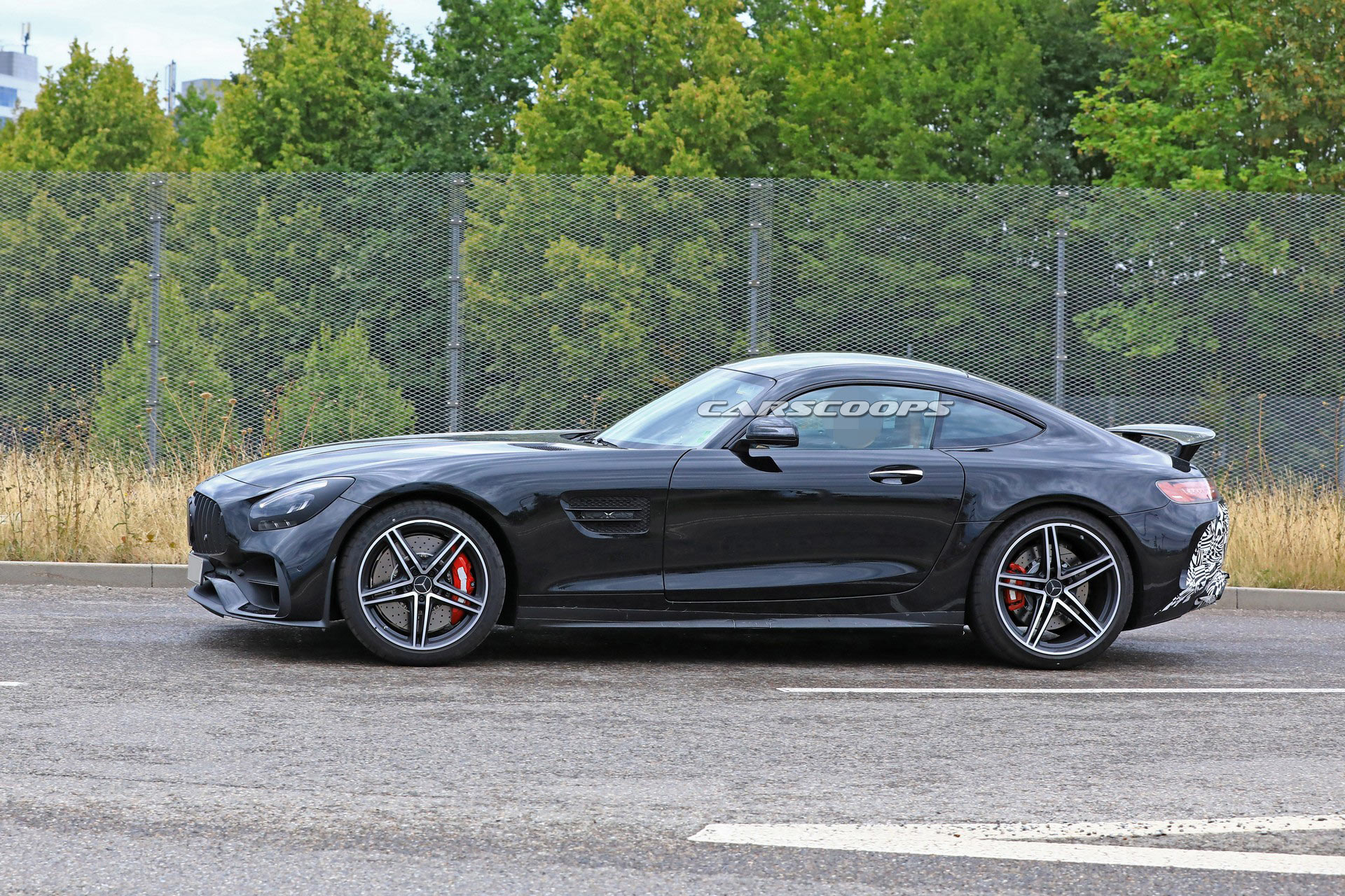 Mercedes-AMG-GT-Facelift-Spy-6 Mercedes-AMG GT Facelift Spotted, Sports Updates Inside And Out