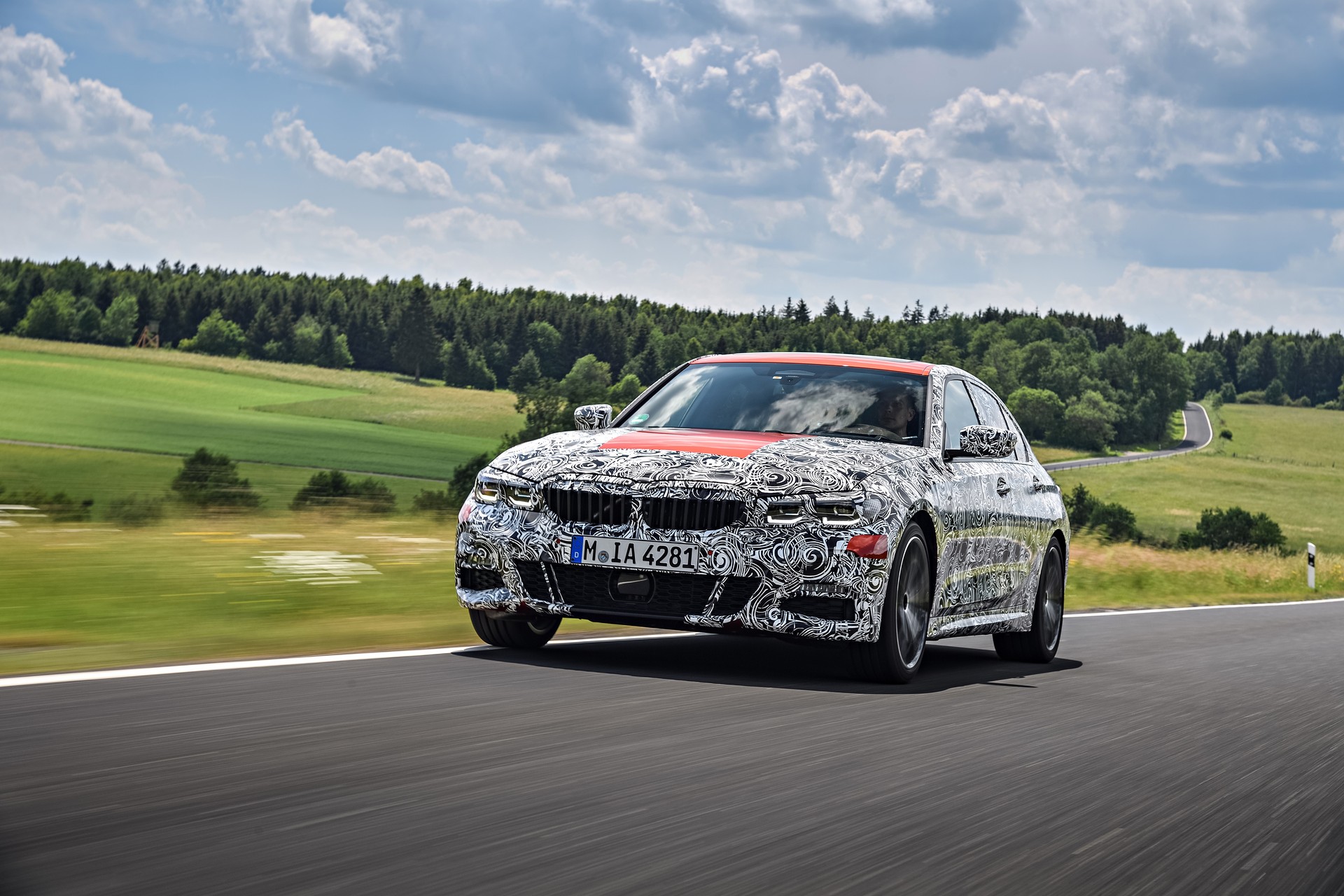 2019-BMW-3-Series-23 2019 BMW 3-Series Drops 121 Pounds, Will Have The Most Powerful Four-Cylinder Ever