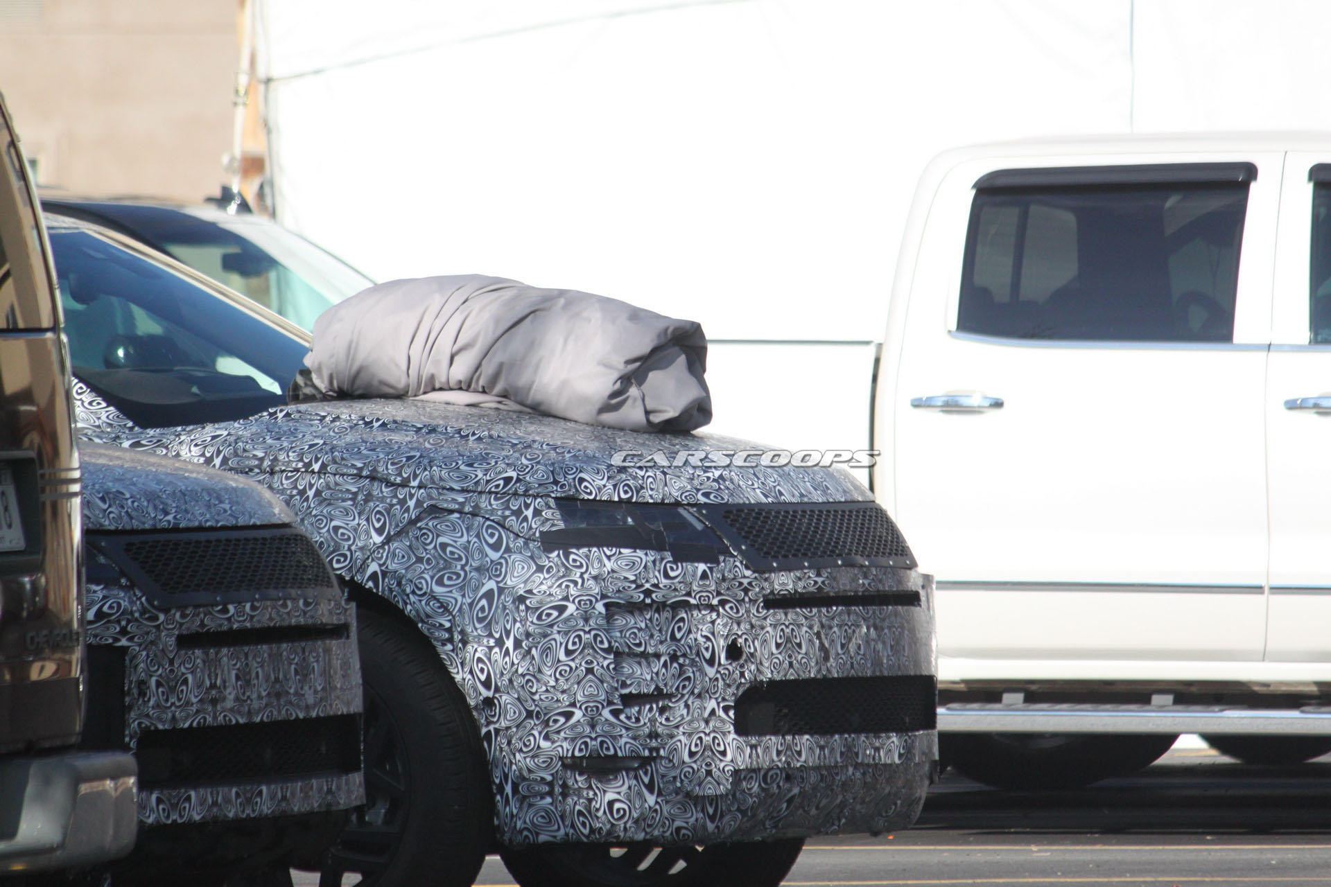 Range_Rover_Evoque_Reader_Scoop_04 U Spy 2019 Range Rover Evoque: Don’t Change A Winning Team