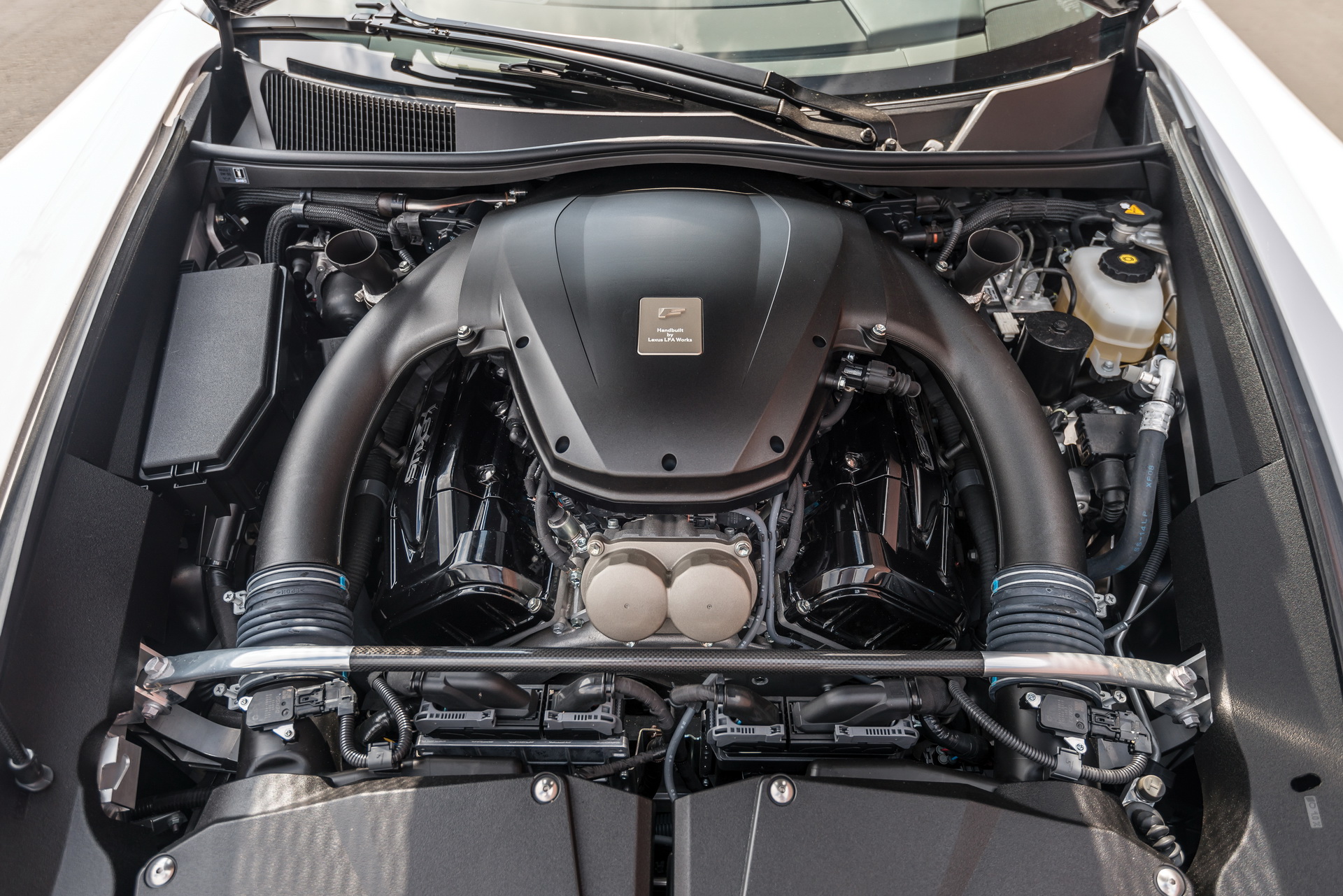 2012-lexus-lfa-19 You Can Still Get A Practically New Lexus LFA With Just 120 Miles