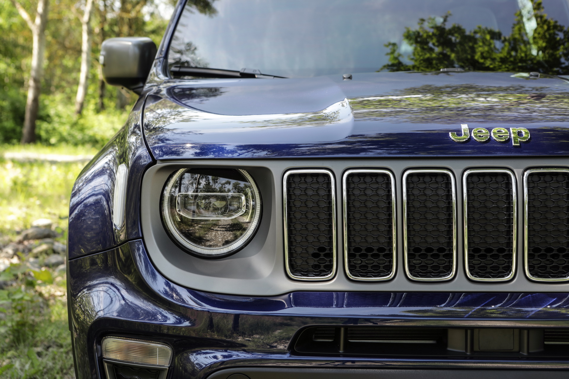 2019-Jeep-Renegade-40 2019 Jeep Renegade: Here’s What The Facelifted Model Costs In The UK