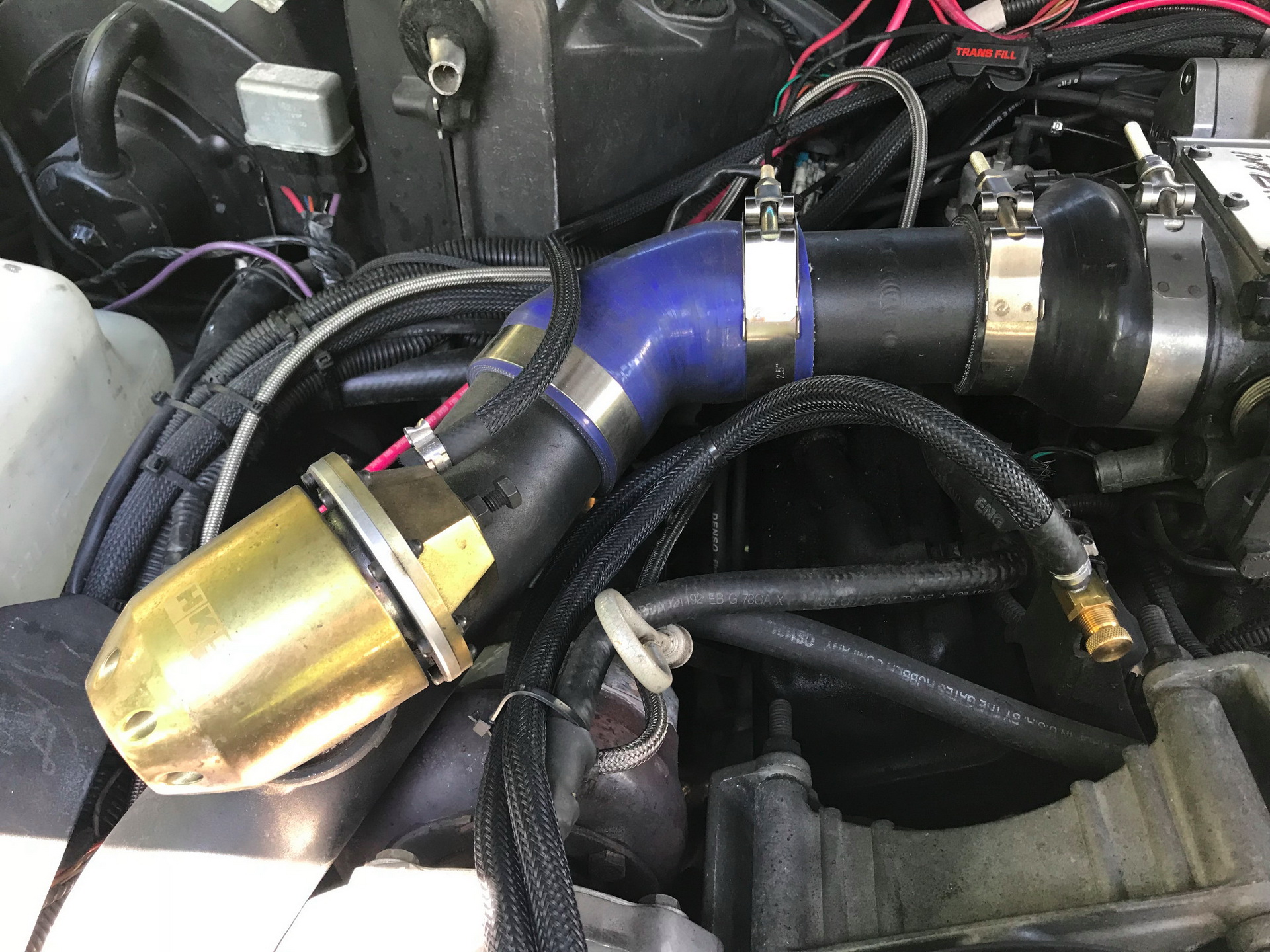 1993-gmc-typhoon-bat-auction-60 GMC Typhoon Turbo AWD Is Your 1990s Sleeper SUV