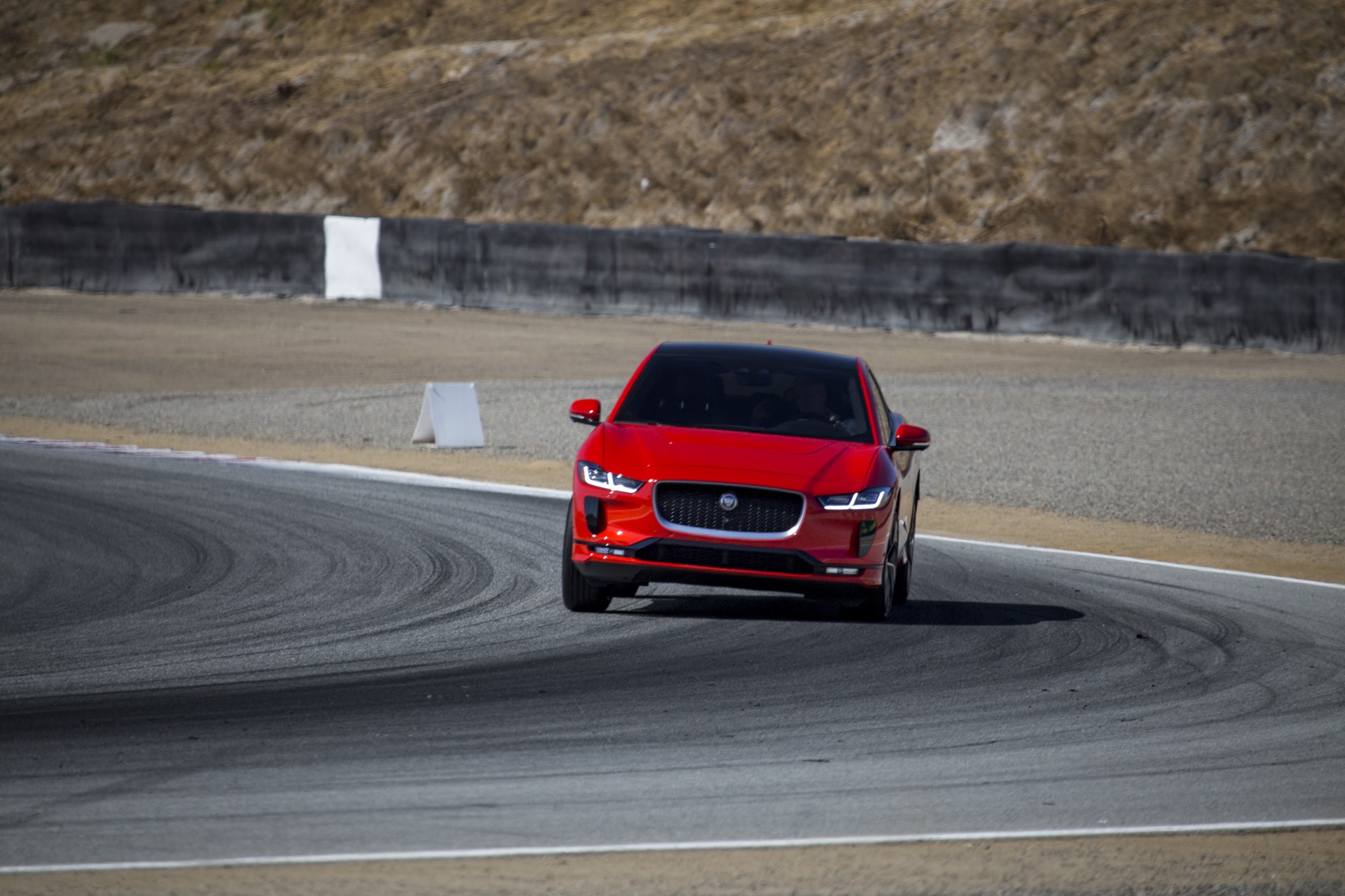 Jaguar-I-Pace-10 Jaguar I-Pace Sets EV Lap Record At Laguna Seca