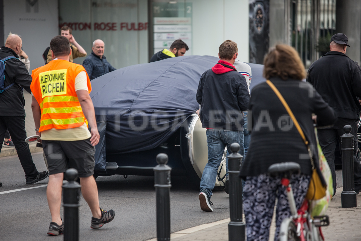 renault-concept-new-spotted-warsaw-2 New Renault Concept Spotted Ahead Of Possible Paris Debut