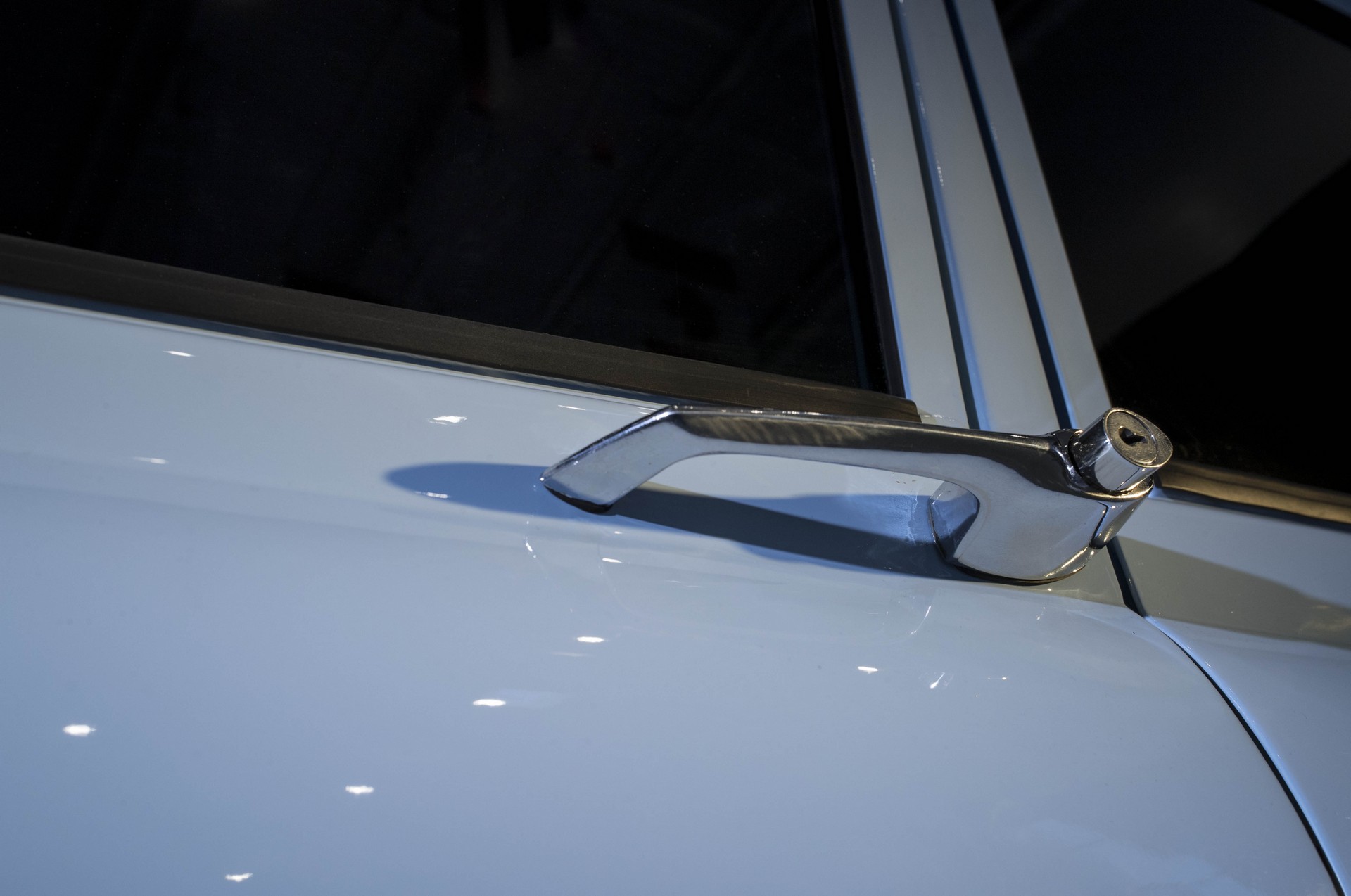 Kalashnikov CV-1-6 Kalashnikov Thinks It Can Take On Tesla With Electric CV-1 Concept, AK-47s Not Included