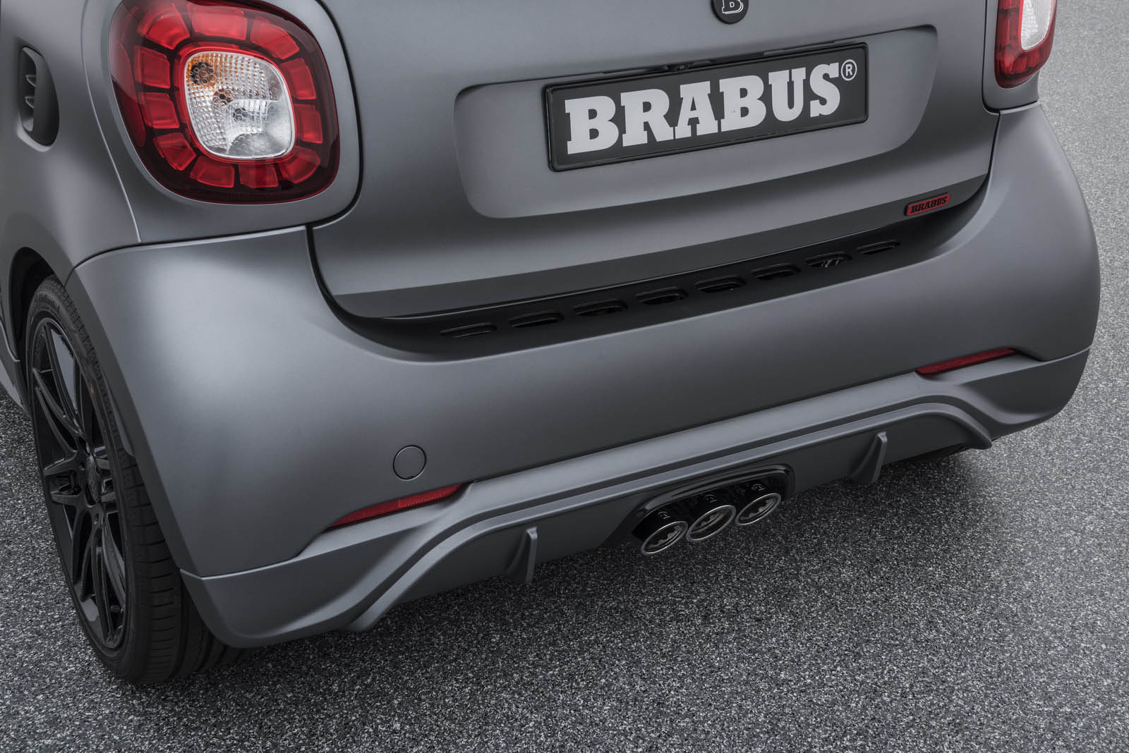 BRABUS-125R-b18aa0260 Brabus 125R Is The Mighty Mouse Of Smart Fortwo Cabrios With Almost Double The Power
