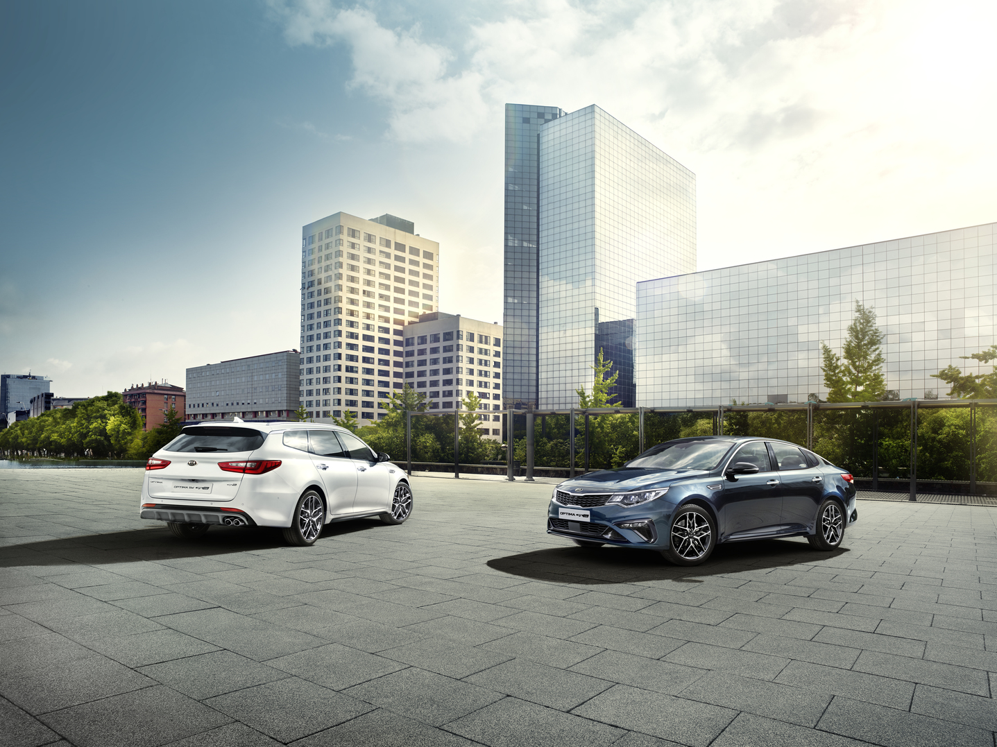 HyperFocal: 0 Facelifted Kia Optima Family Launched In The UK