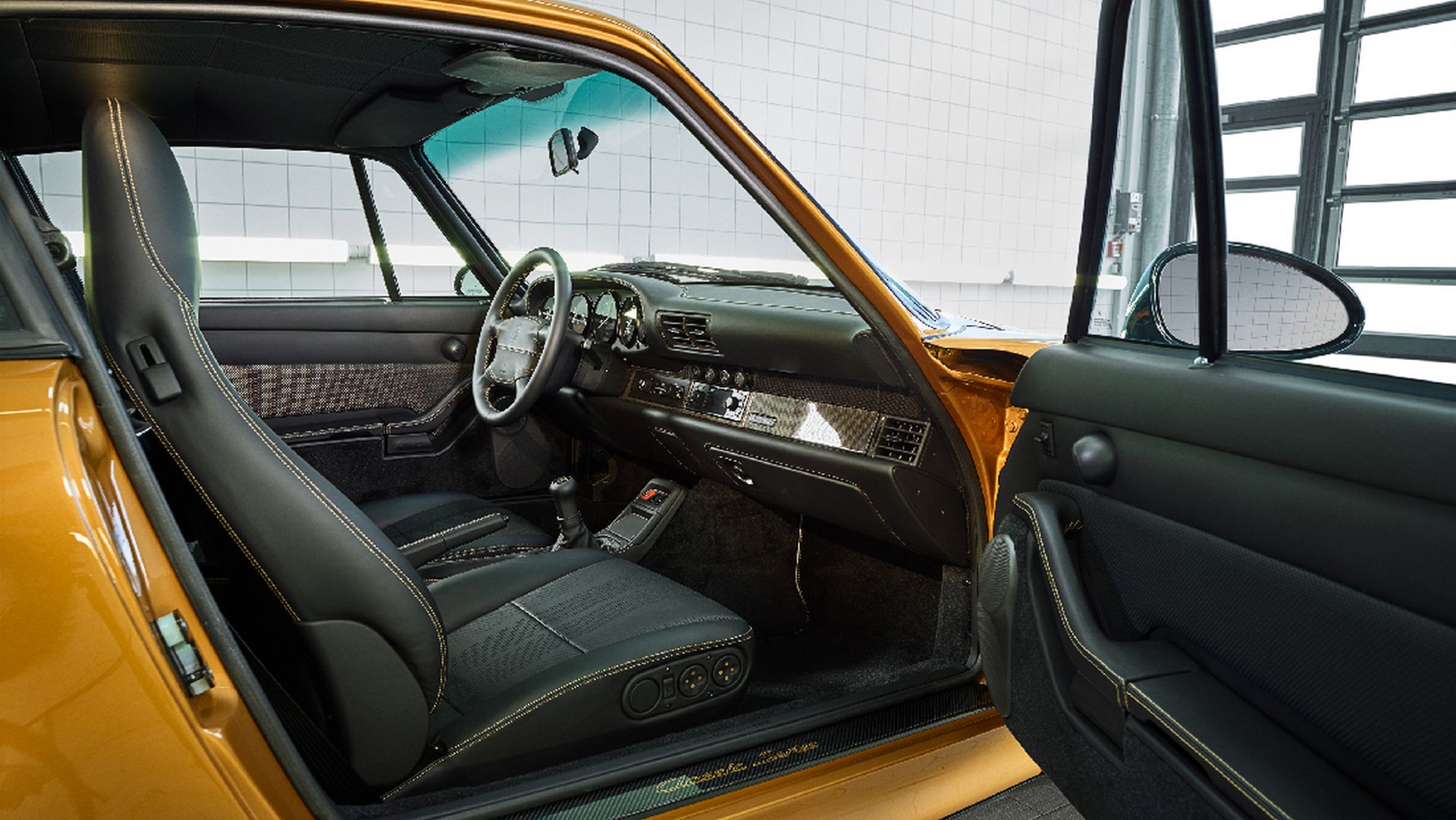 Porsche-993-Turbo-Project-Gold-8 Porsche’s Project Gold Is A Brand New, 20-Year Old 993 Turbo