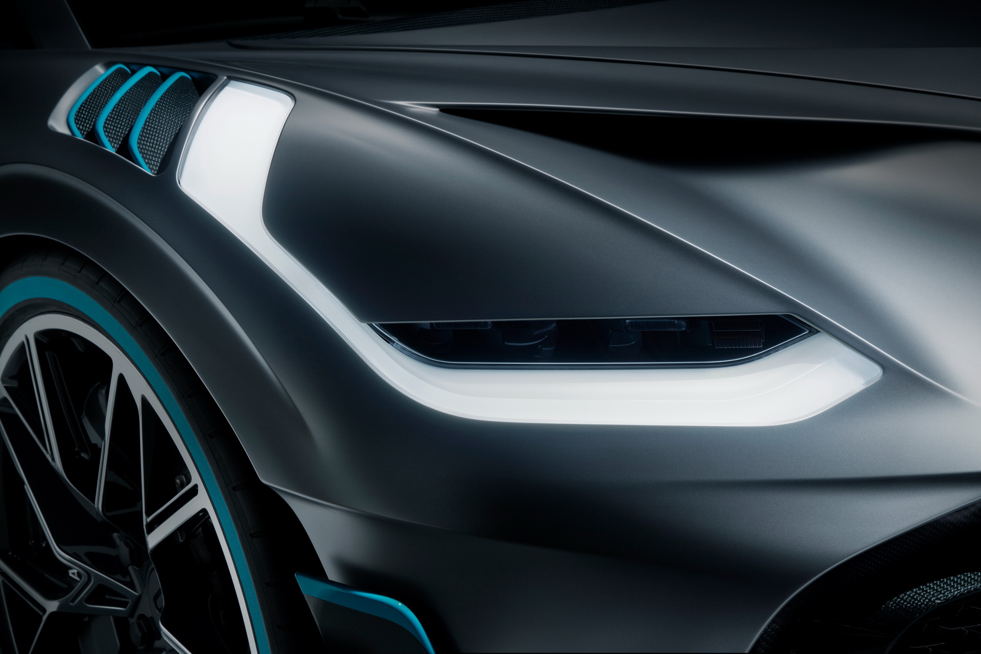 Bugatti Divo 19 Bugatti Divo Debuts With 1500 HP, Production Limited To 40 Units