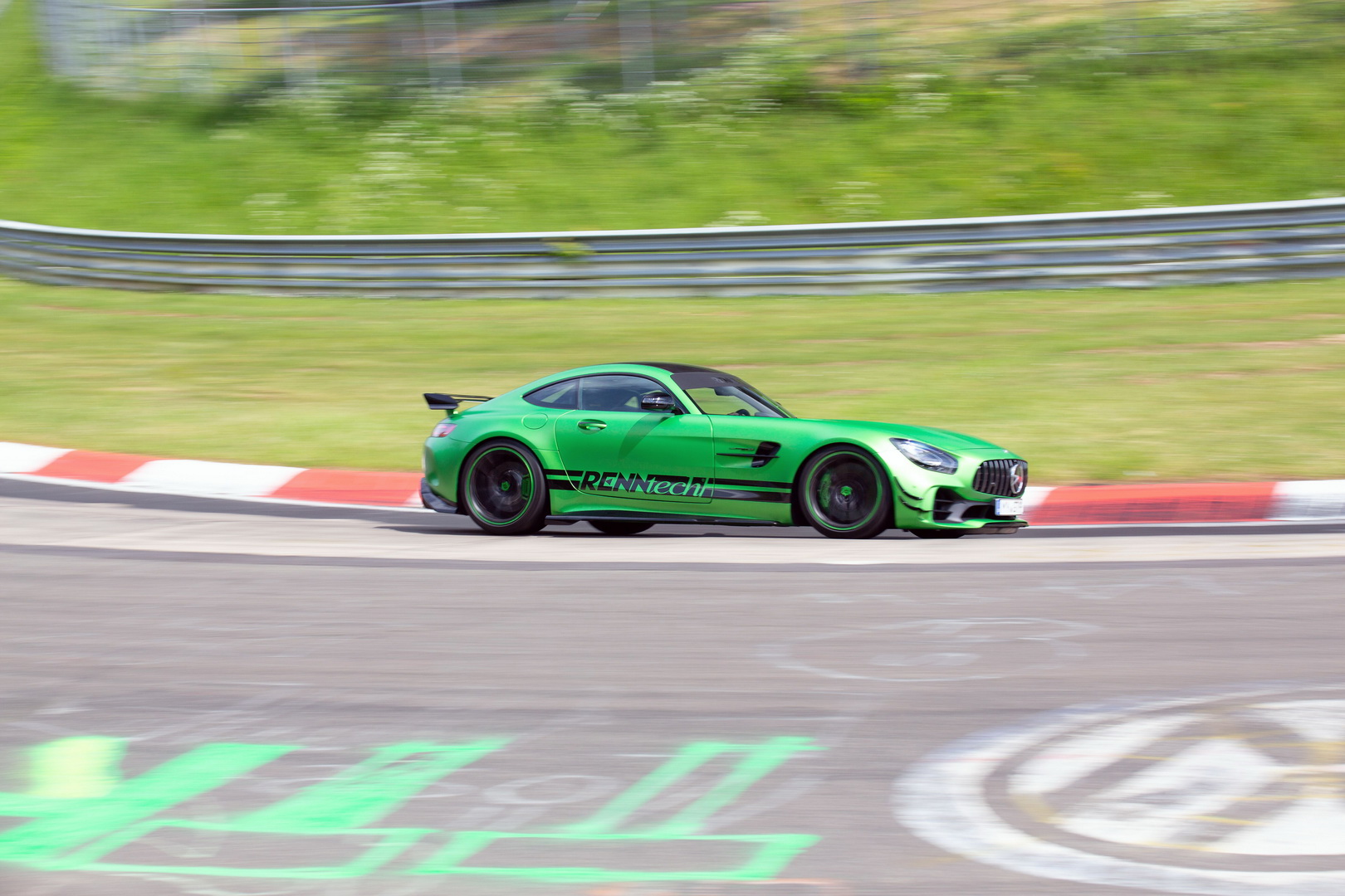 renntech-mercedes-amg-gt-r-nurburgring-3 Renntech’s 813 HP AMG GT R Is Now The Fastest Mercedes On The Nurburgring