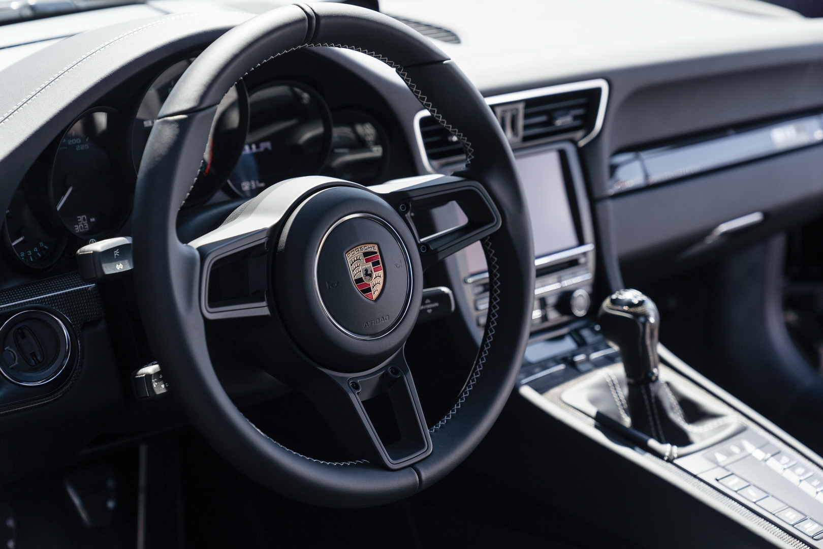 2016-porsche-911-r-19 Crazy Porsche 911 R Premiums Are Evaporating, 30-Mile Example Is Up For $330-370k