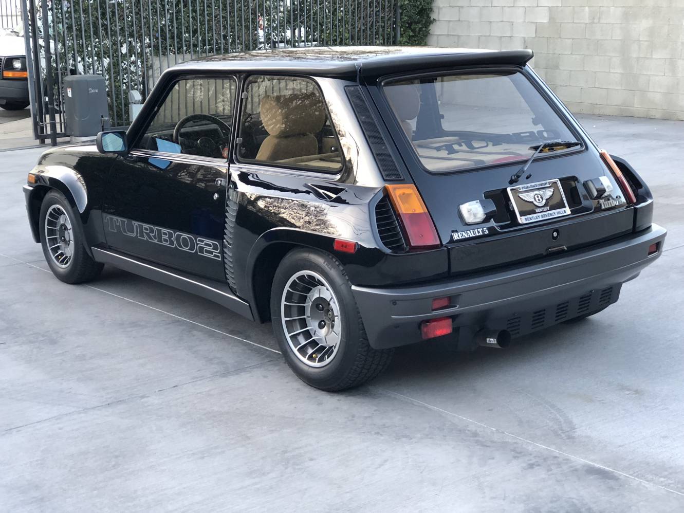 1985-renault-r5-turbo-2-evo-bat-auction-60 1985 Renault R5 Turbo 2 Evo Will Help You Make A French Connection