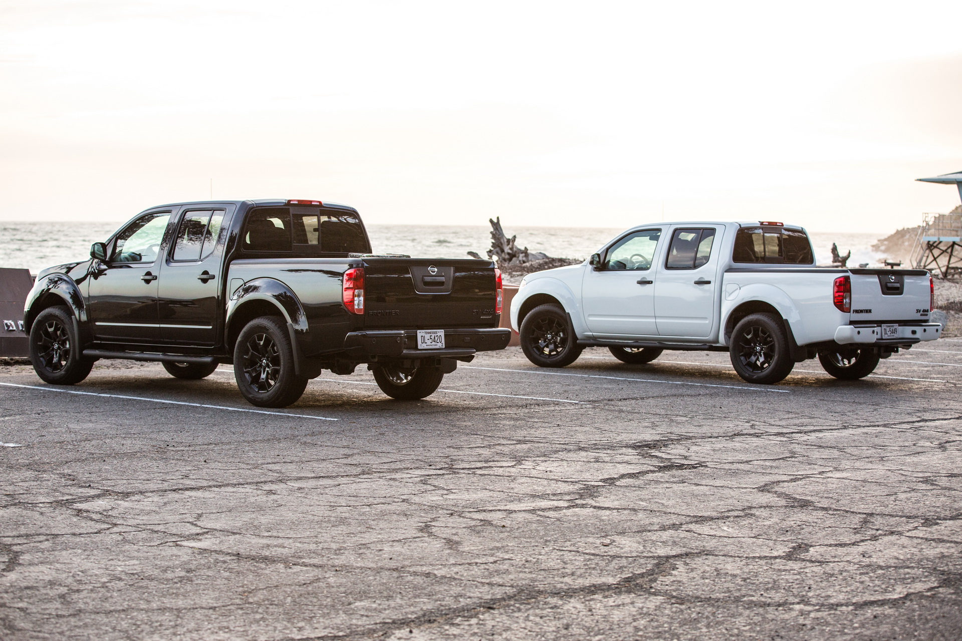 2019-Nissan-Frontier-03 2019 Nissan Frontier: America’s Most Affordable Pickup Offers More Interior Tech For The Same Price