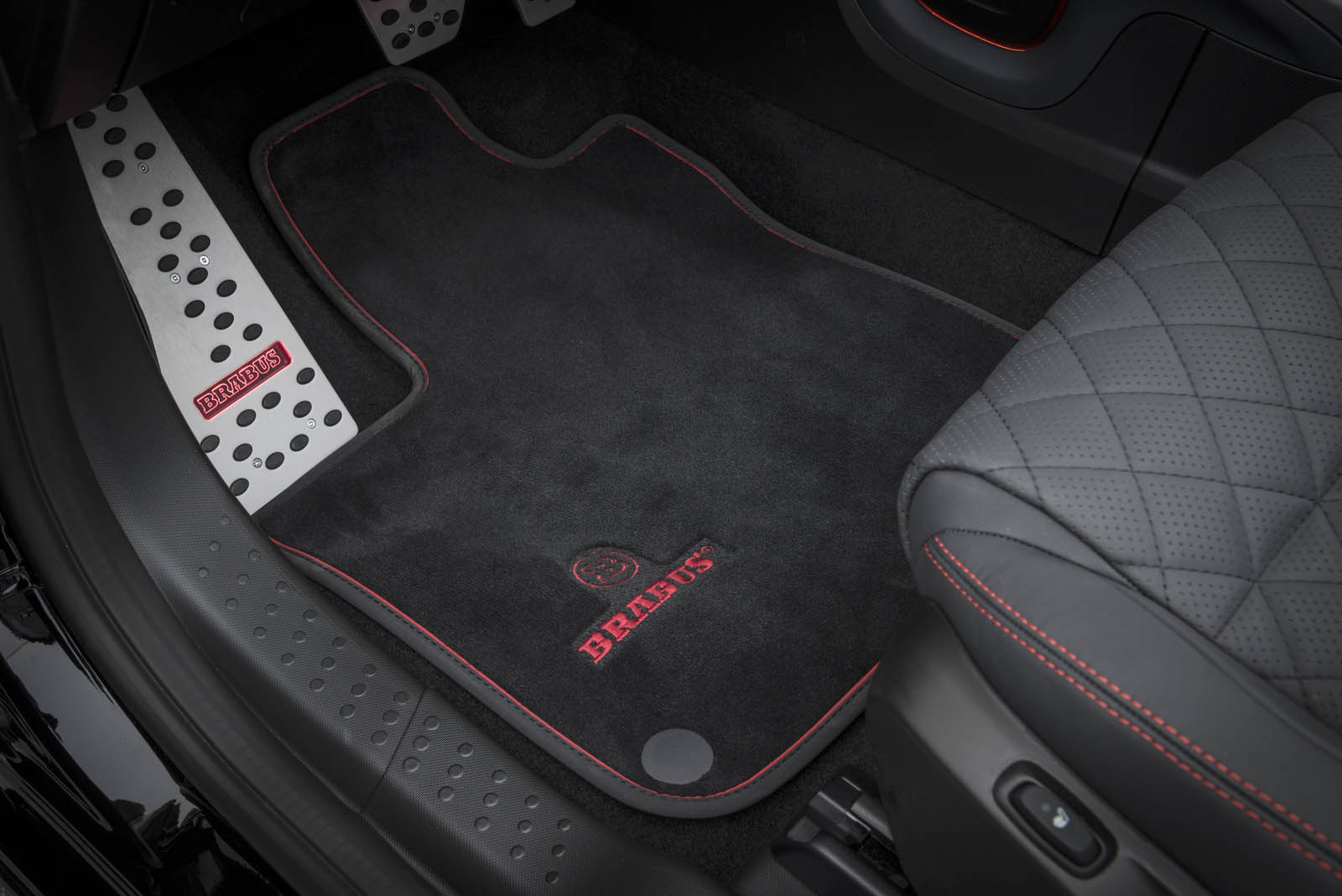 BRABUS-125R-b18aa0249 Brabus 125R Is The Mighty Mouse Of Smart Fortwo Cabrios With Almost Double The Power