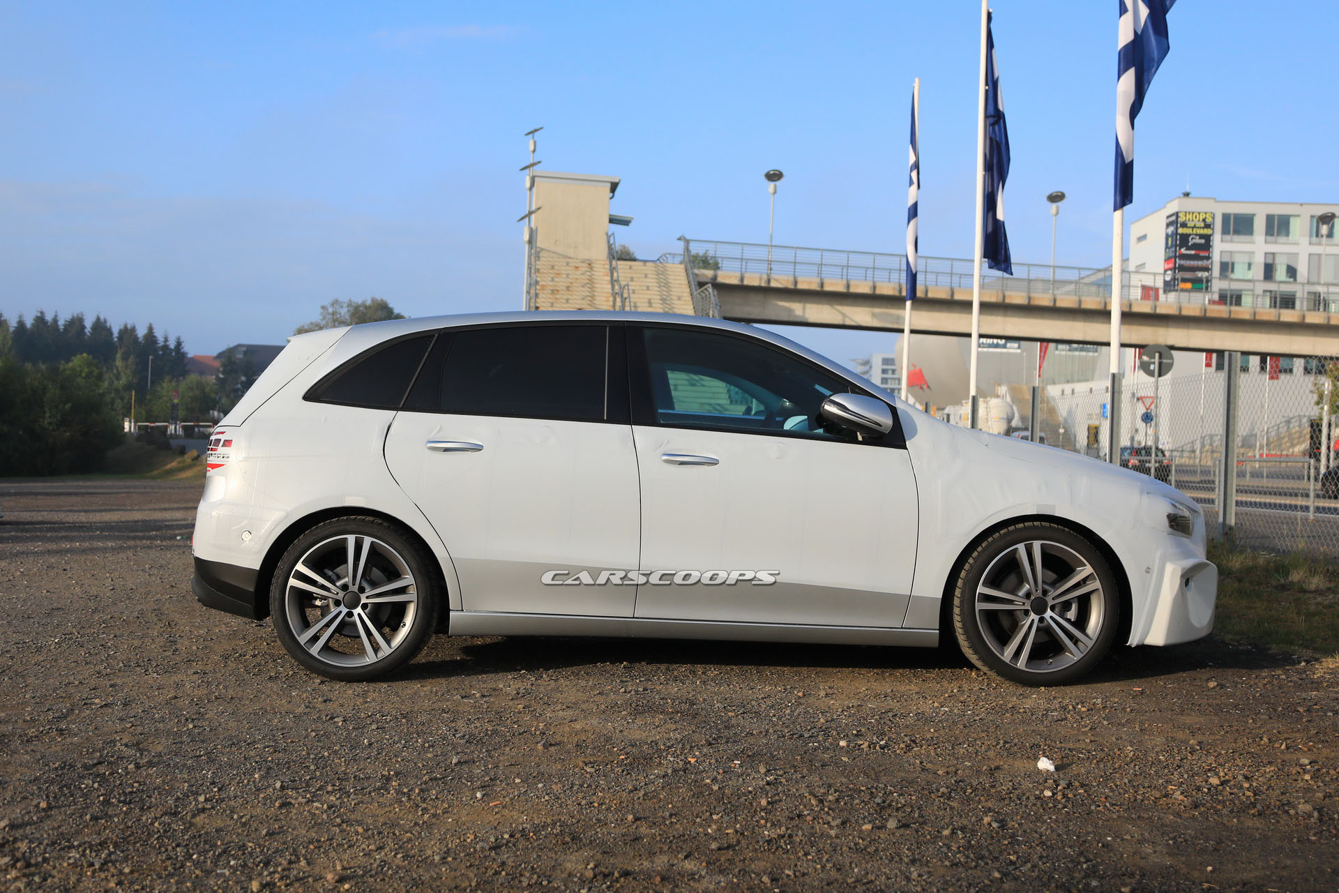 Mercedes_B-Class_04 2019 Mercedes B-Class Minivan Gets In Line With Latest A-Class