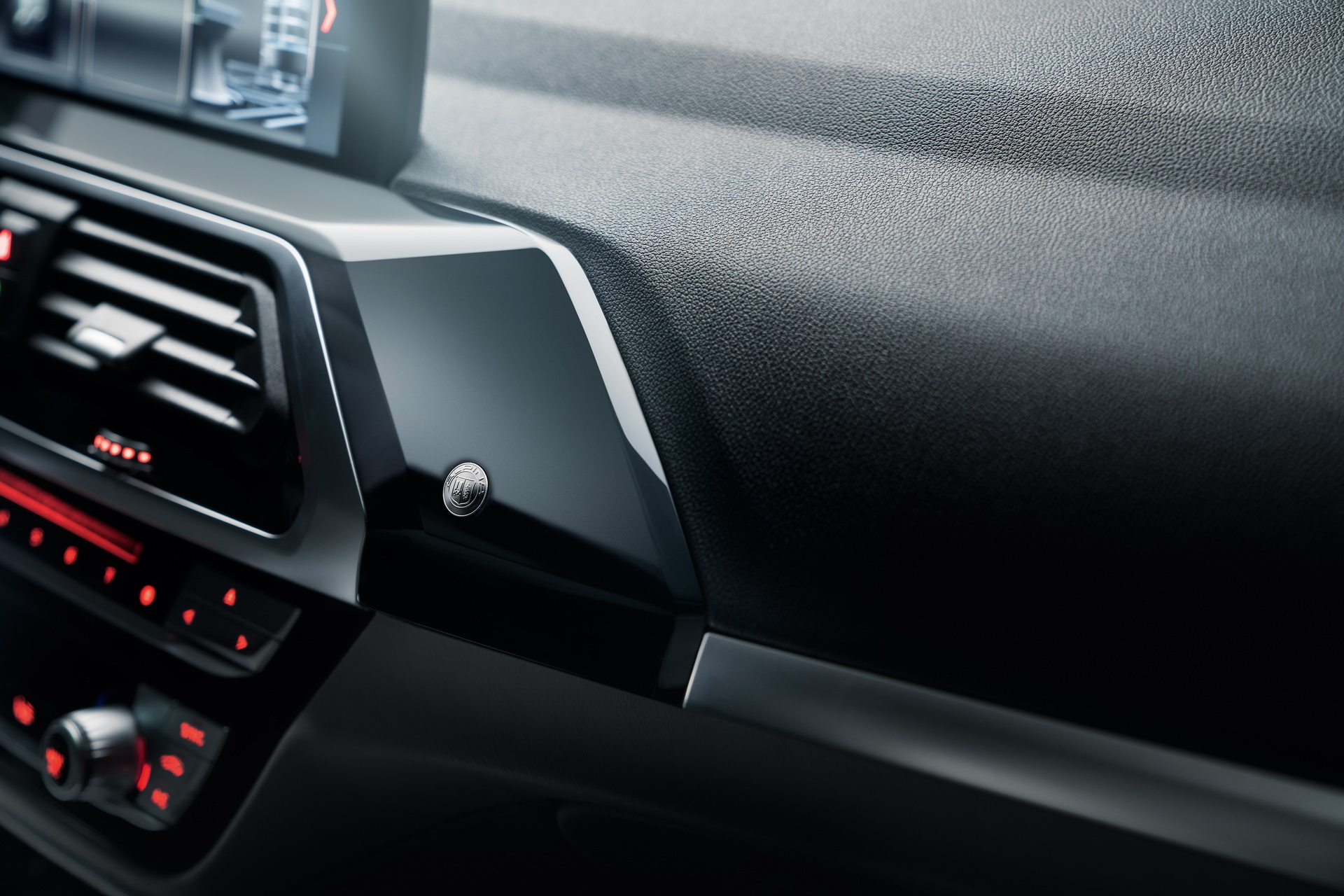 2018_BMW_ALPINA_XD3_07 Alpina Launches New XD3 And XD4 Performance SUVs With 382HP Diesel