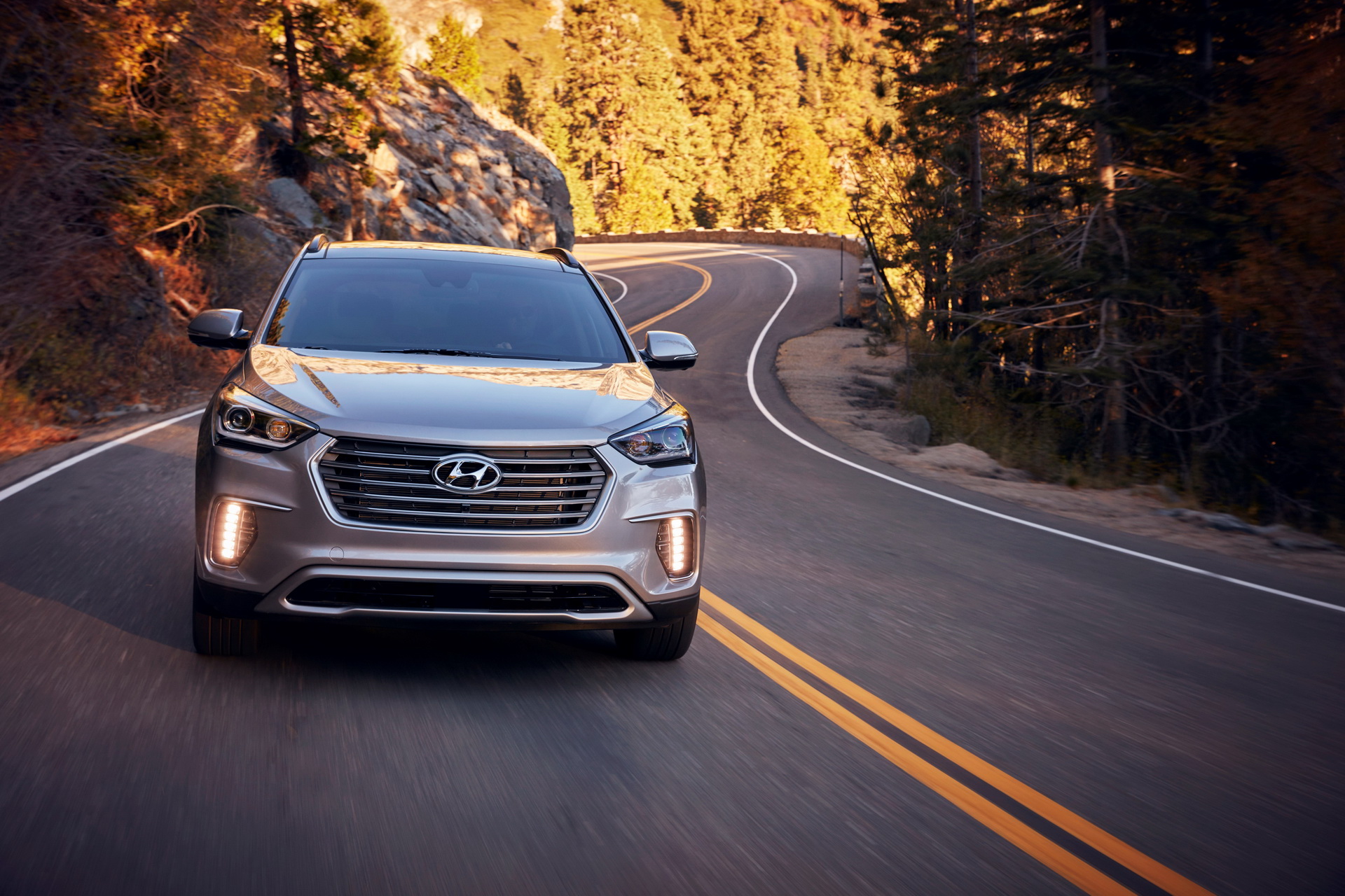 2019-Hyundai-SantaFeXL-02 Hyundai Renames 7-Seat Santa Fe To Santa Fe XL For 2019, Leaves Pricing The Same