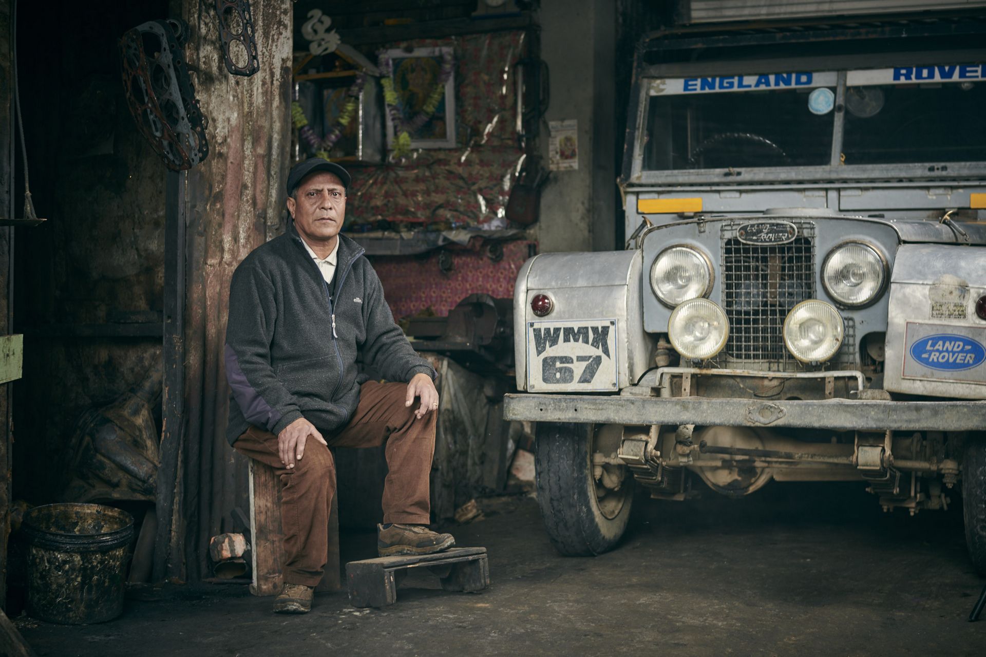 Land-Rover-Defender-Himalaya-26 This Tiny Himalayan Village Runs A Fleet Of Land Rover Defenders