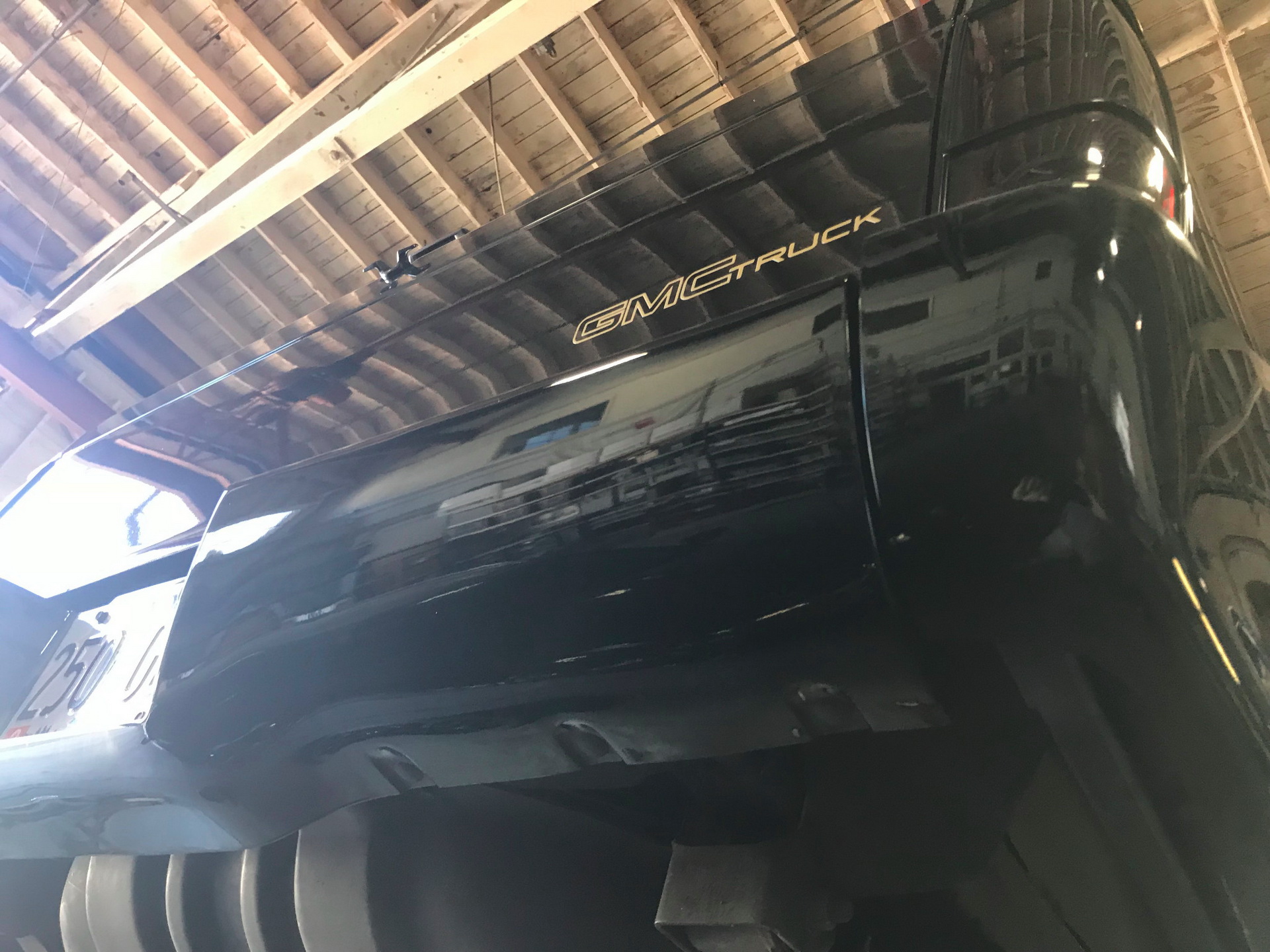 1993-gmc-typhoon-bat-auction-18 GMC Typhoon Turbo AWD Is Your 1990s Sleeper SUV