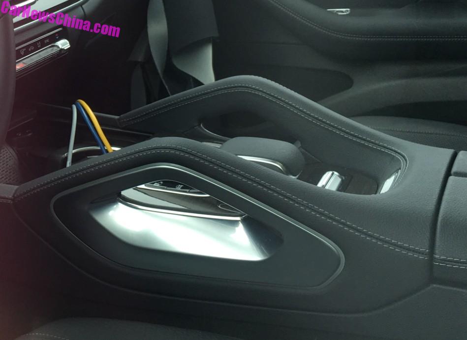 2019-mercedes-benz-gle-5 Let’s Take A Closer Look At The Interior Of The All-New Mercedes-Benz GLE