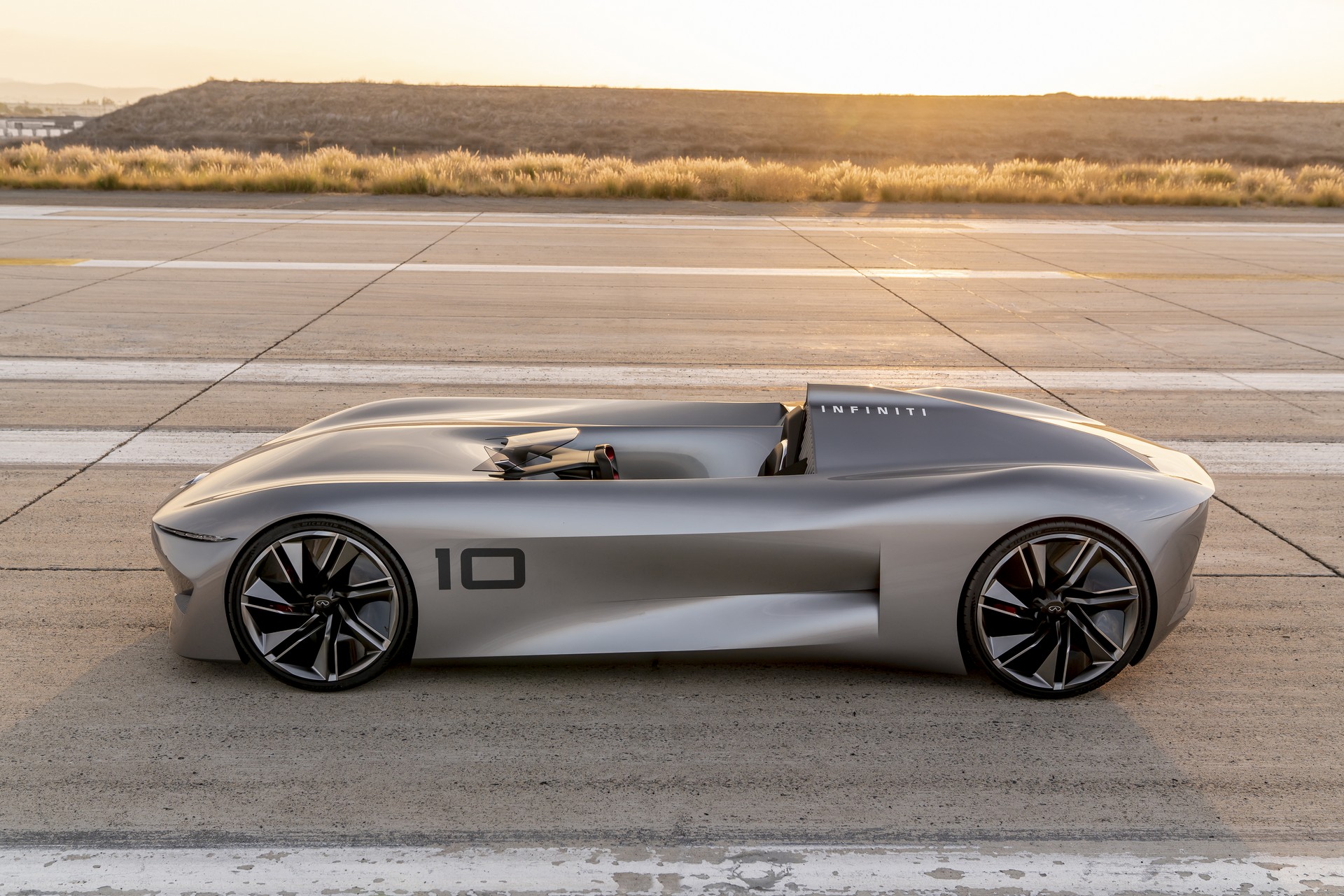 Infiniti Prototype 10-82 Infiniti’s Prototype 10 Is A Futuristic Speedster Inspired By Electrified Performance