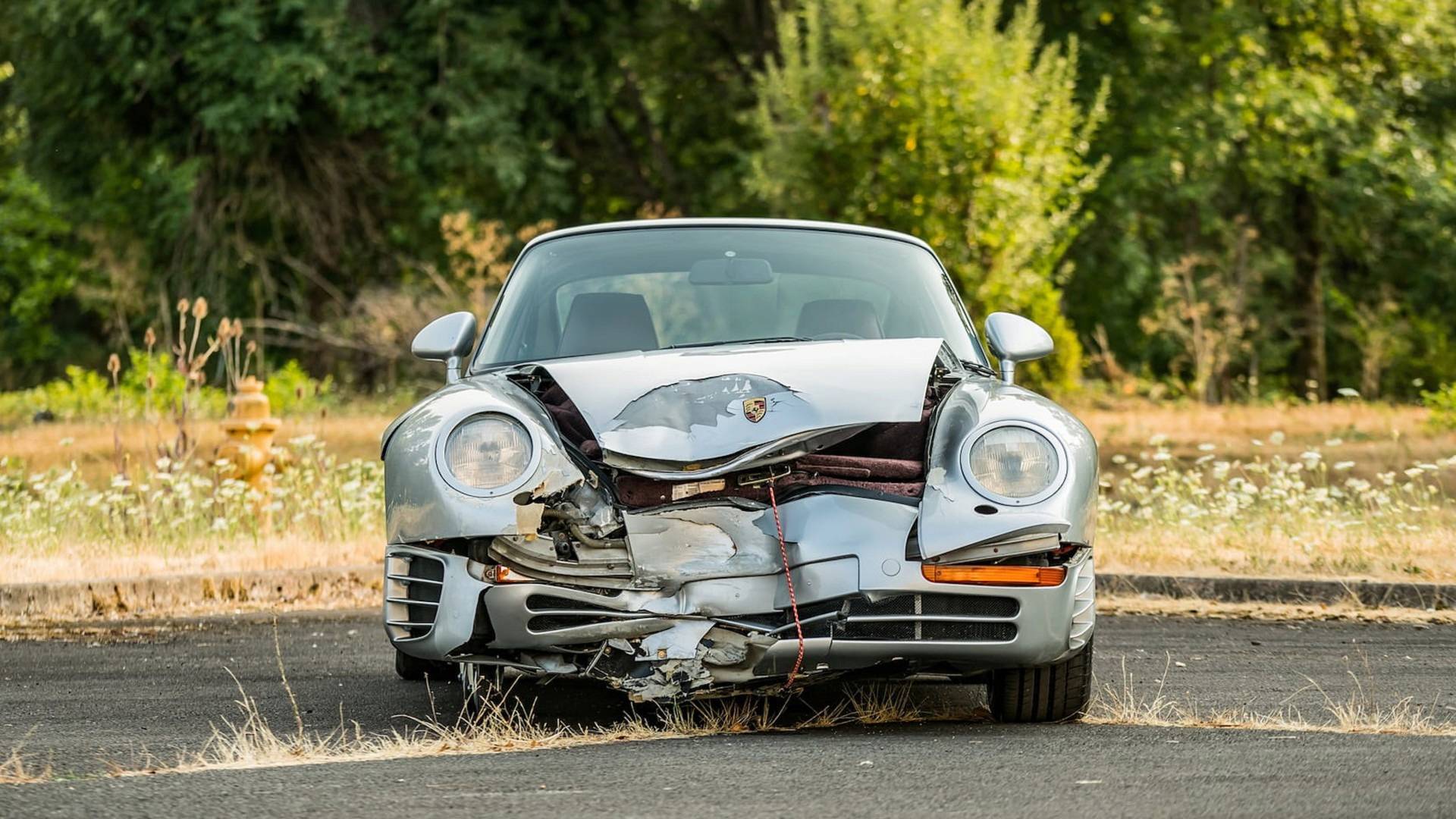 Porsche-959-Komfort-Crashed-8 Crashed Porsche 959 Komfort Sells For Almost Half A Million Dollars