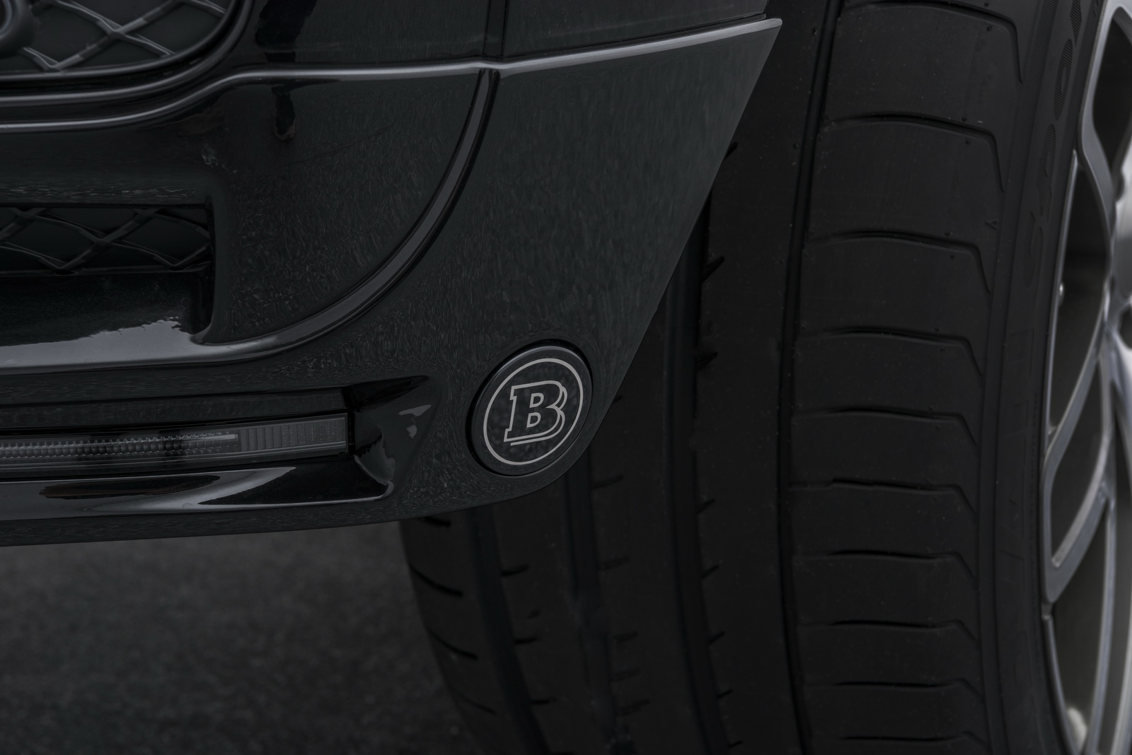 2019-mercedes-benz-g-class-brabus-tuning-7 Tired Of Tahoes? Mercedes G500 By Brabus Would Look Great In A Black-Ops Flick