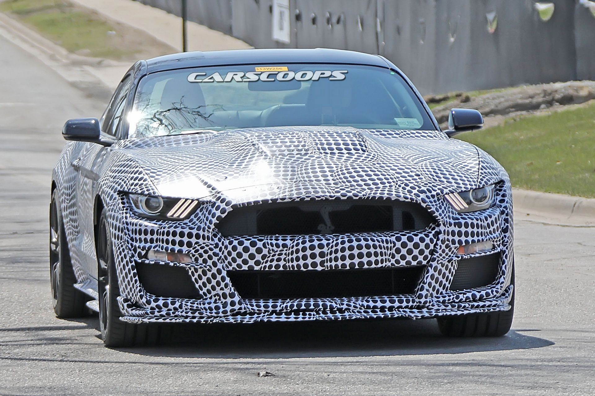 2020-Ford-Mustang-GT500-3 First 2020 Ford Mustang Shelby GT500 Will Be Auctioned Off Next Month
