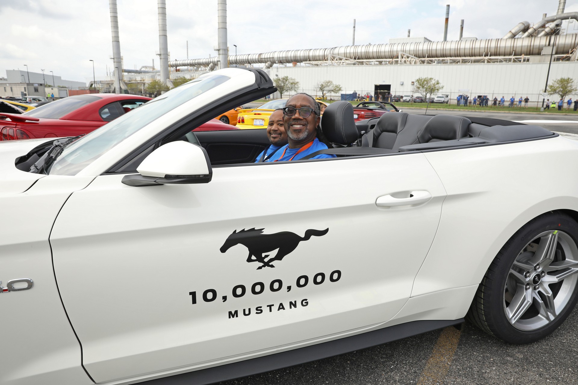 Ford-Mustang-Celebration-6 Ford Unveils The 10 Millionth Mustang, Has 296 HP More Than The Original