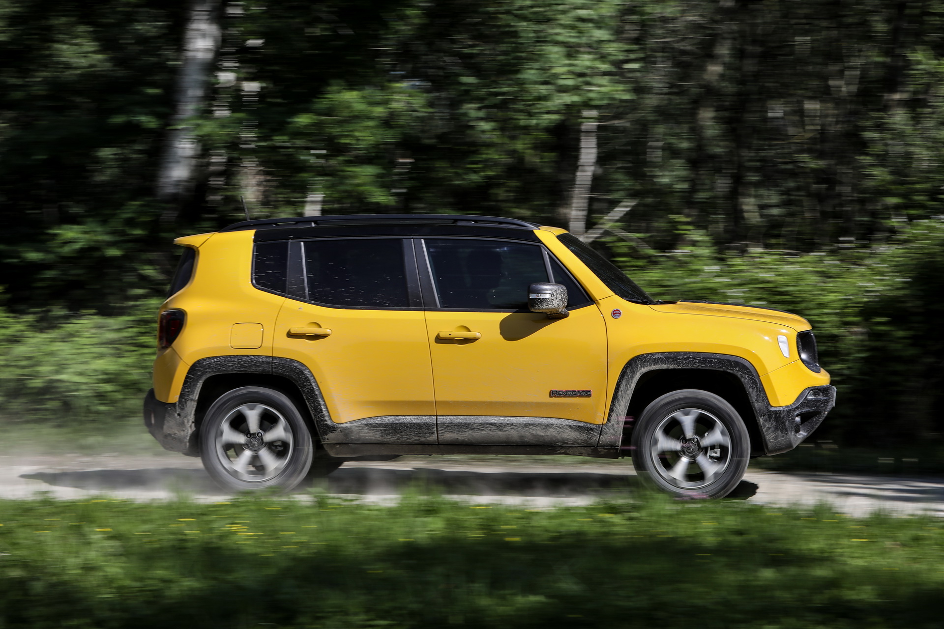 2019-Jeep-Renegade-50 2019 Jeep Renegade: Here’s What The Facelifted Model Costs In The UK