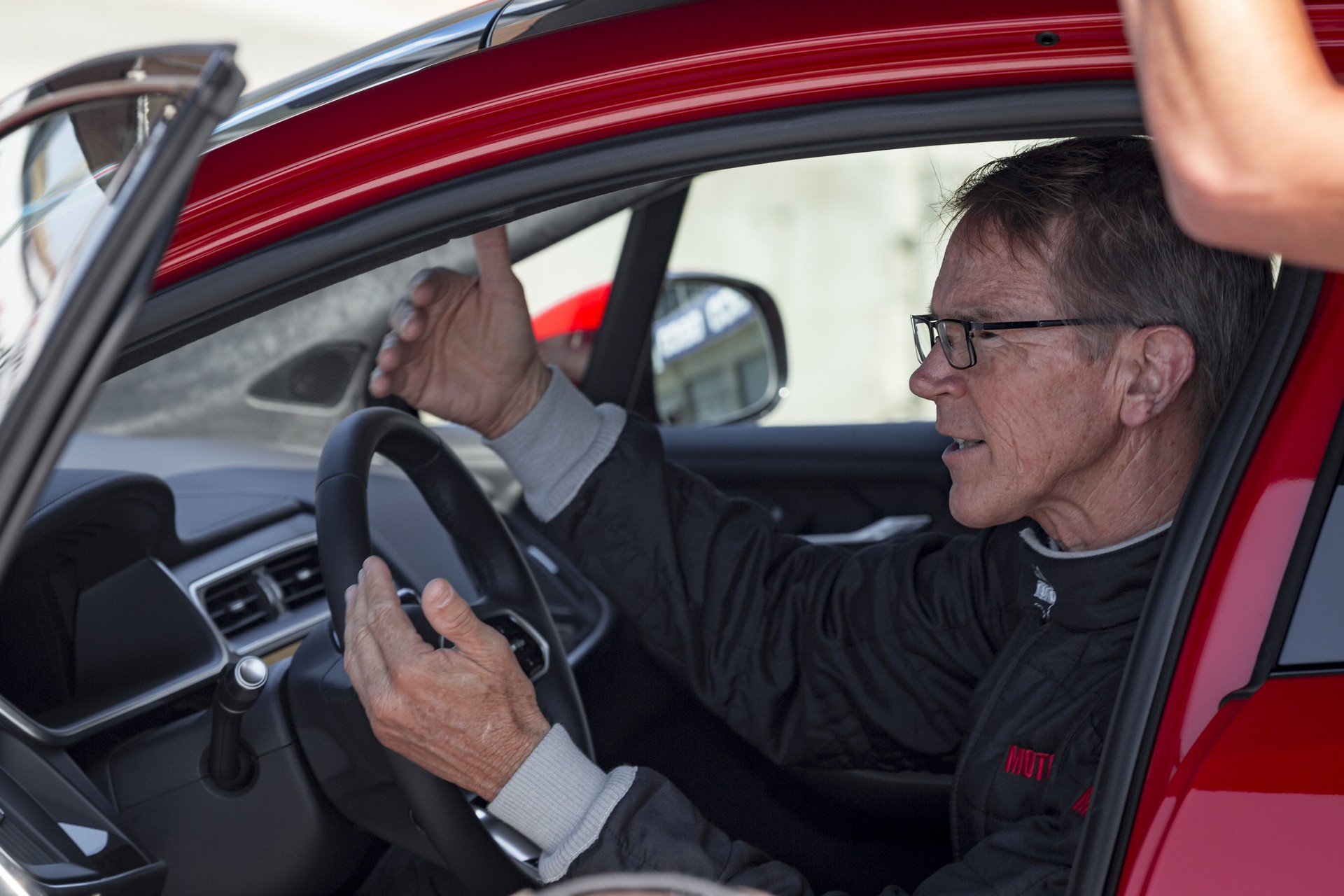 Jaguar-I-Pace-7 Jaguar I-Pace Sets EV Lap Record At Laguna Seca