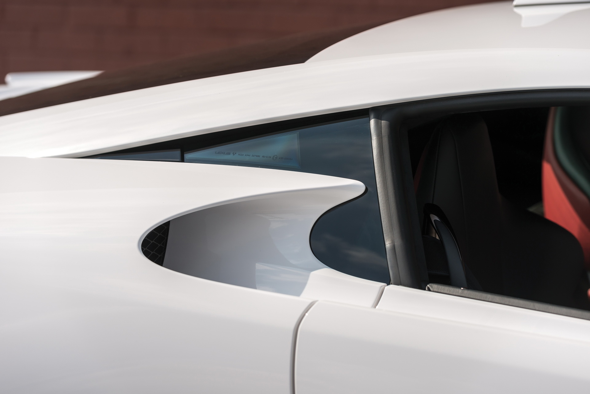 2012-lexus-lfa-8 You Can Still Get A Practically New Lexus LFA With Just 120 Miles