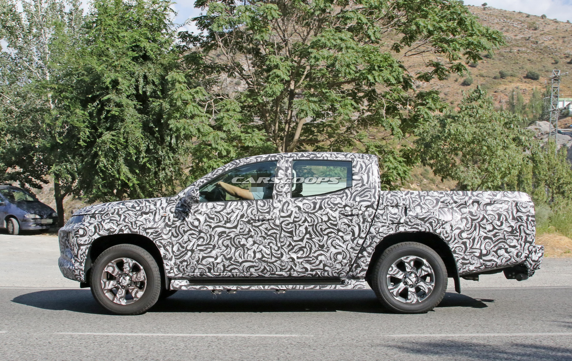 2019-mitsubishi-l200-facelift-spy-9 Mitsubishi Teases The Facelifted Triton / L200, Says It’s Coming Soon